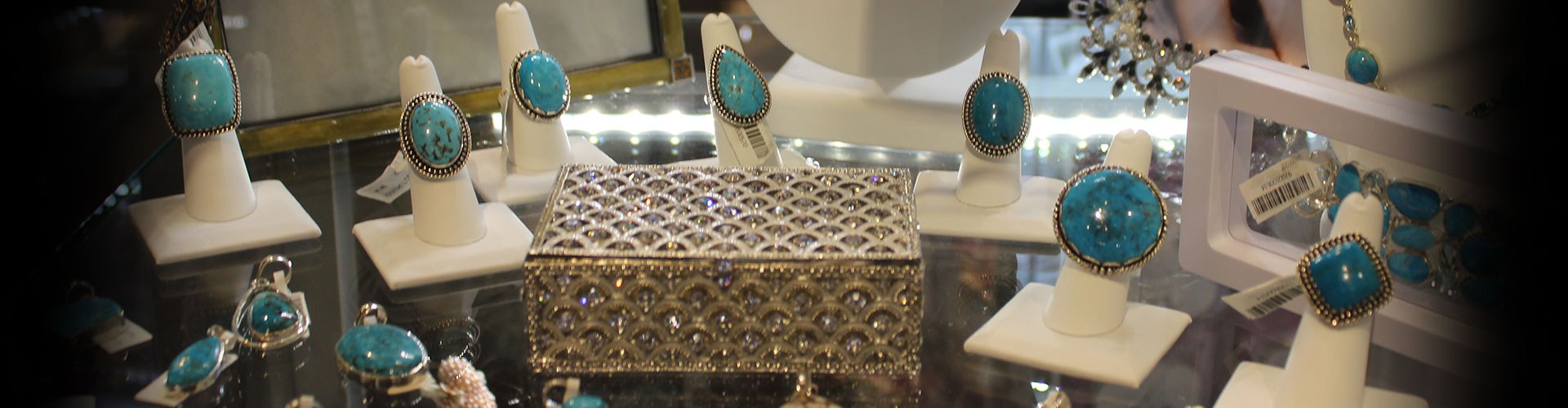 VECHO GIFTS, CRAFTS & MORE at desert diamond casino west valley