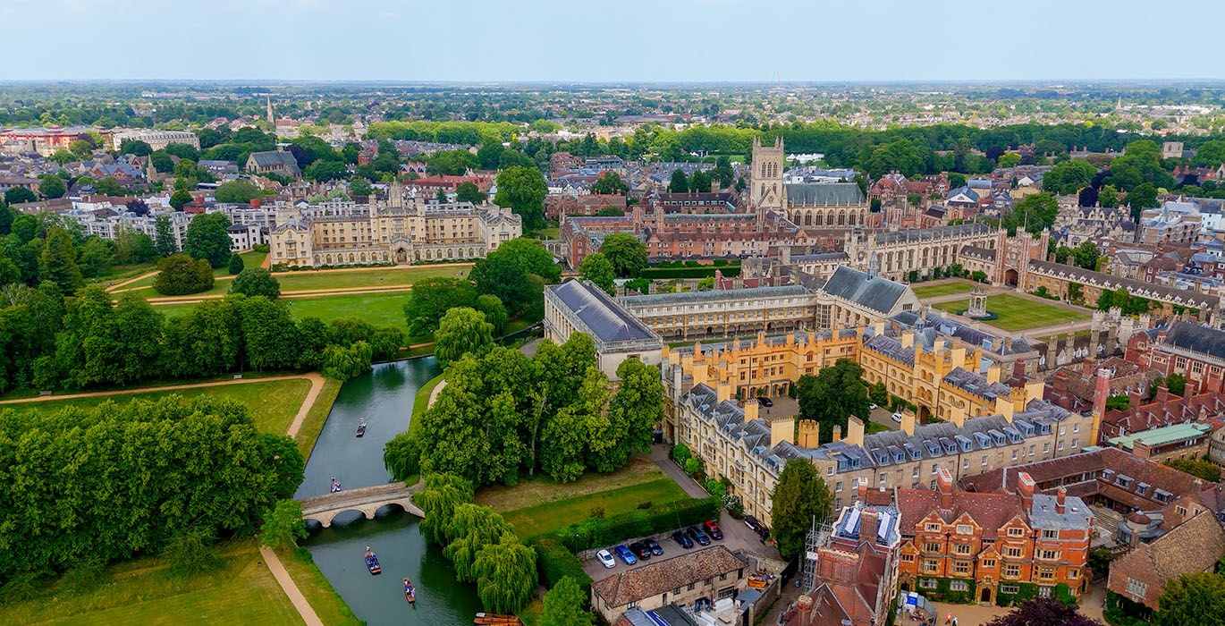 Cambridge 1370x700