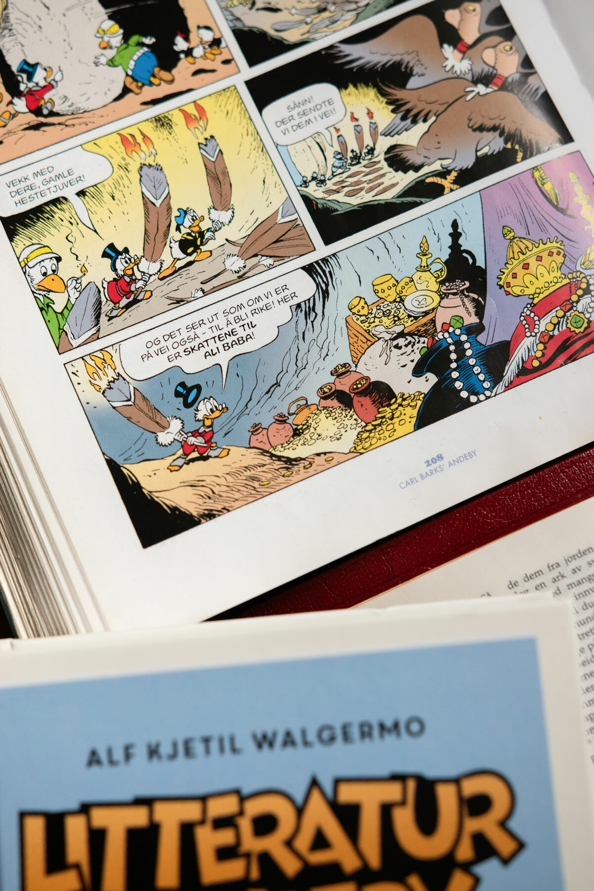 Foto: En åpen side i en bok med tegneserie fra Disney.