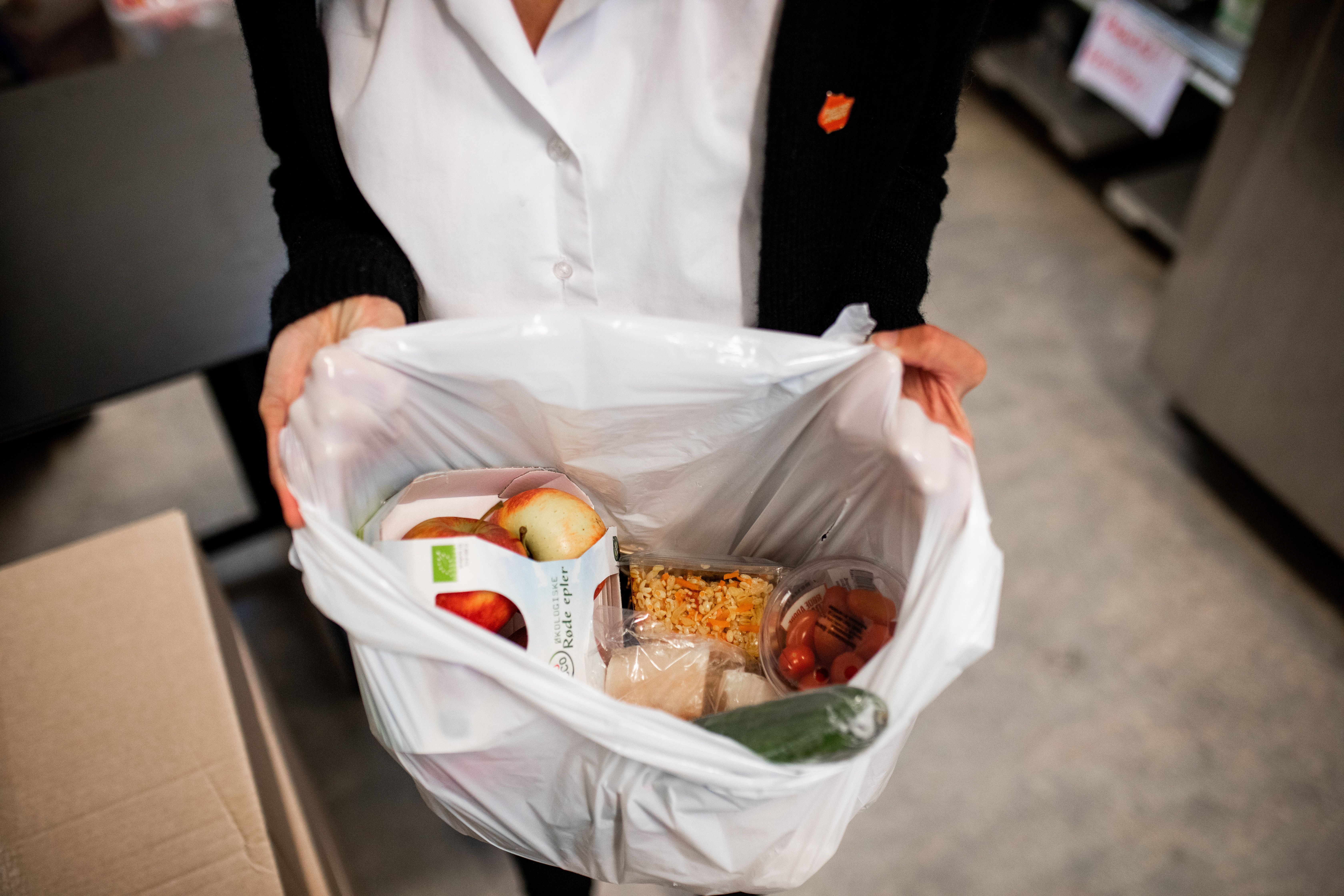 Matutdeling slumstasjonen 27