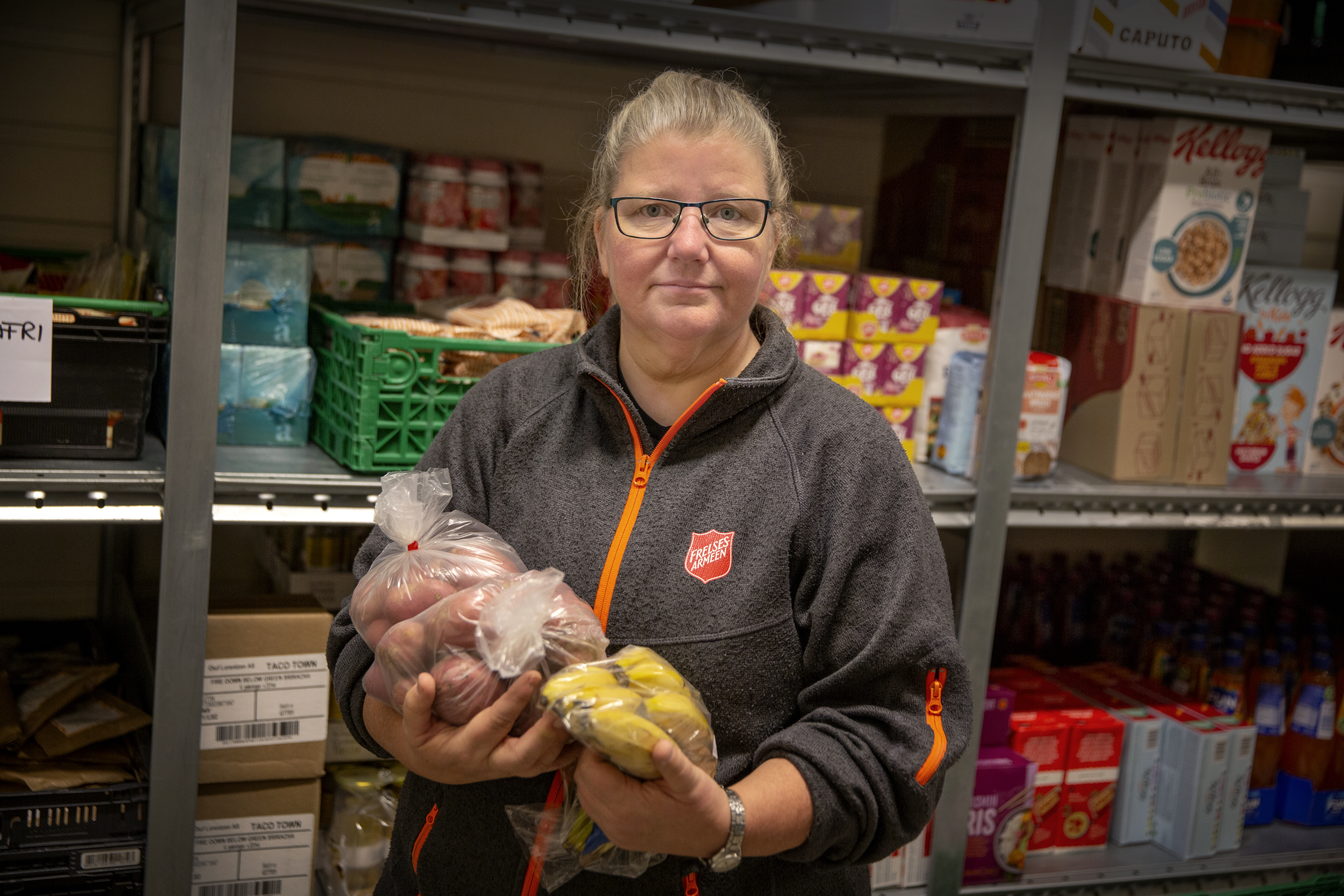 Matutdeling Irene Mathisen MR 16999