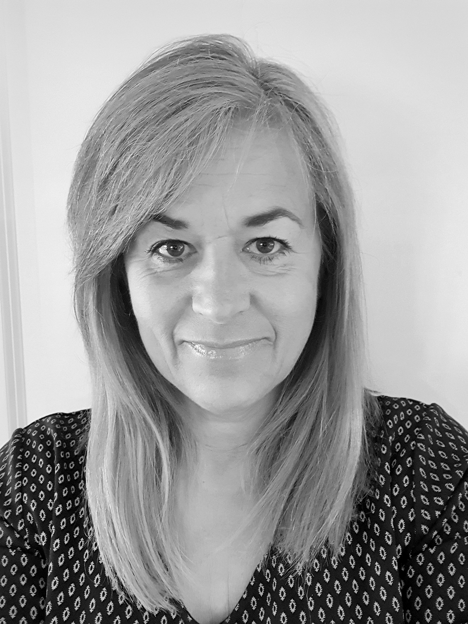 Nærportrettbilde av Aina Olsen.