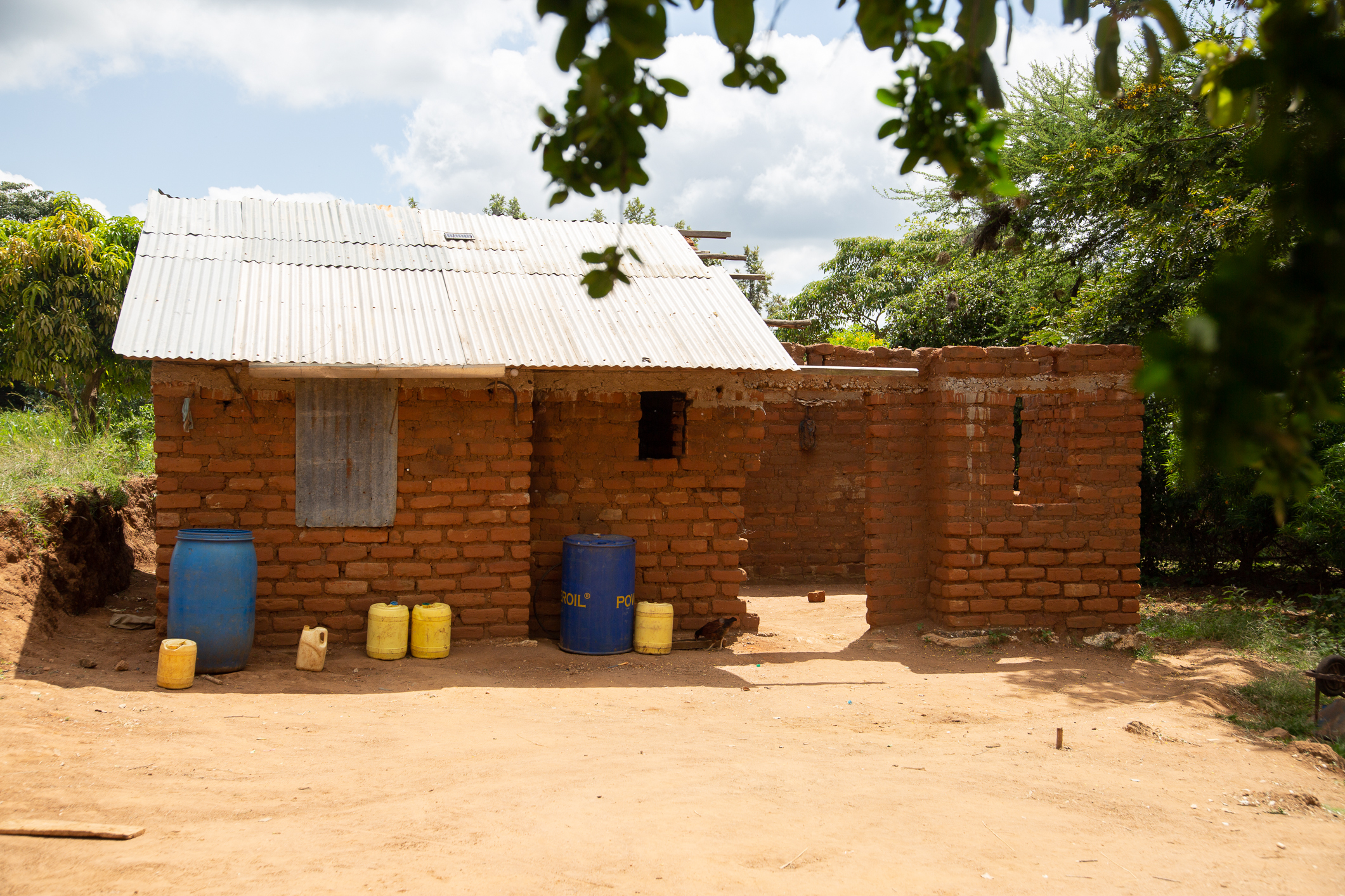 37 A0703 To Kvinner Ett Håp