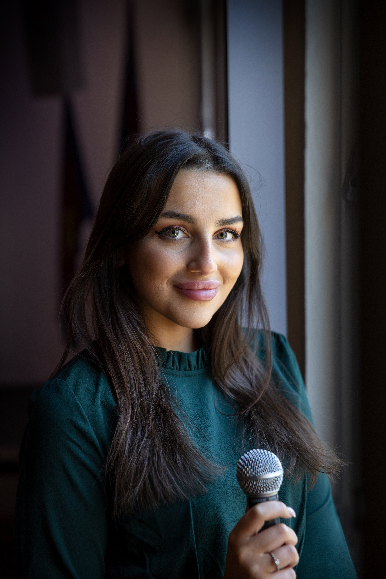 Portrett av Anna-safia med mikrofon