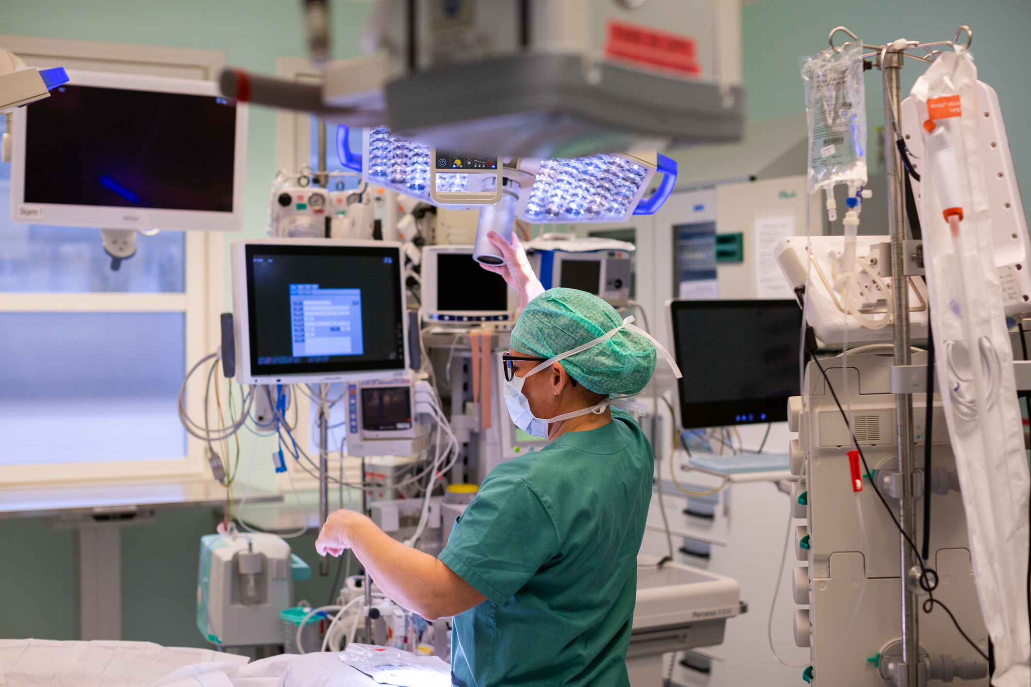 Beate Lindeberg på operasjonsstuen