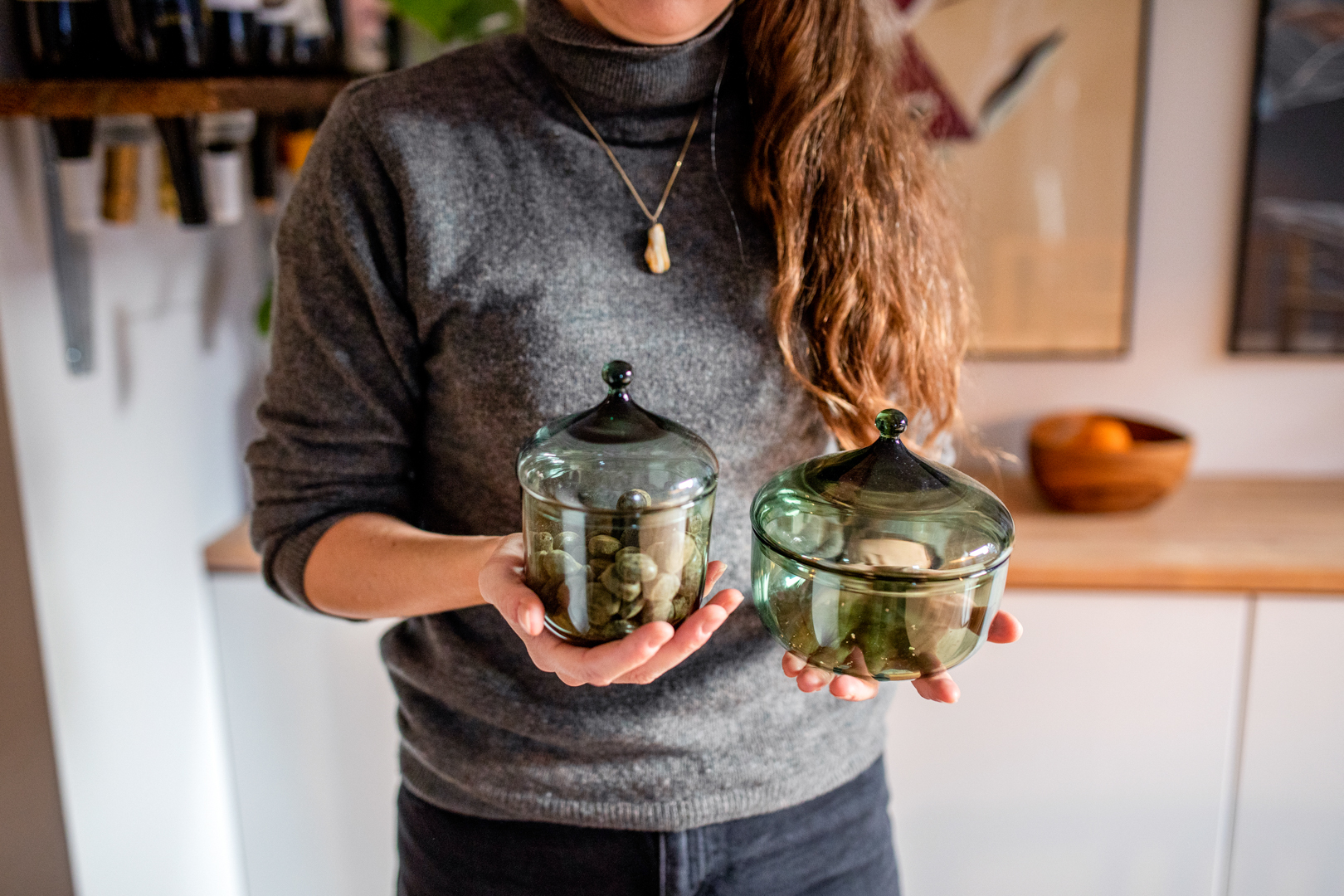 Blant de tingene Birgitte er mest glad i, er to skåler formgitt av Benny Motzfeldt.