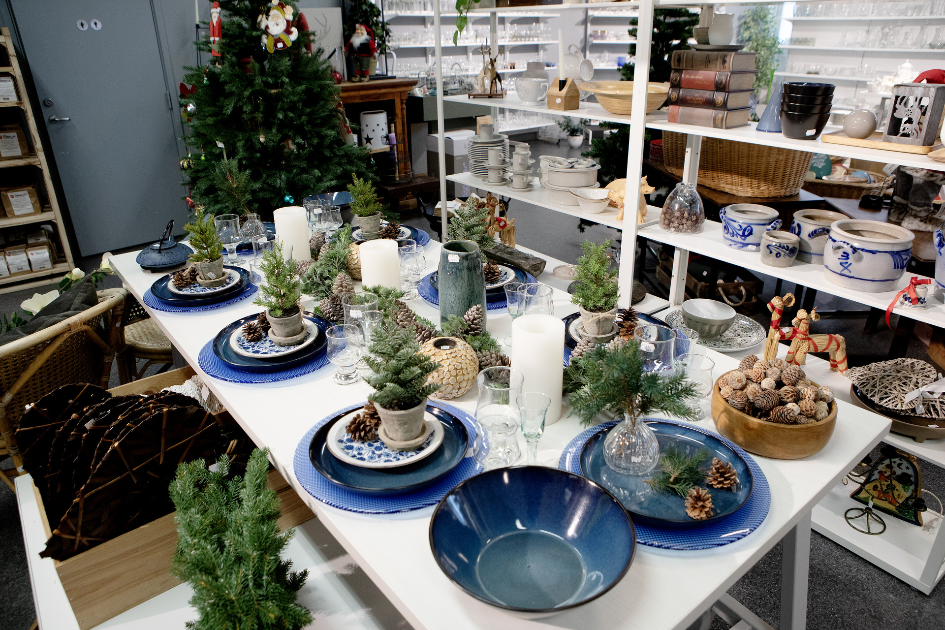 Fretex dekket julebutikk