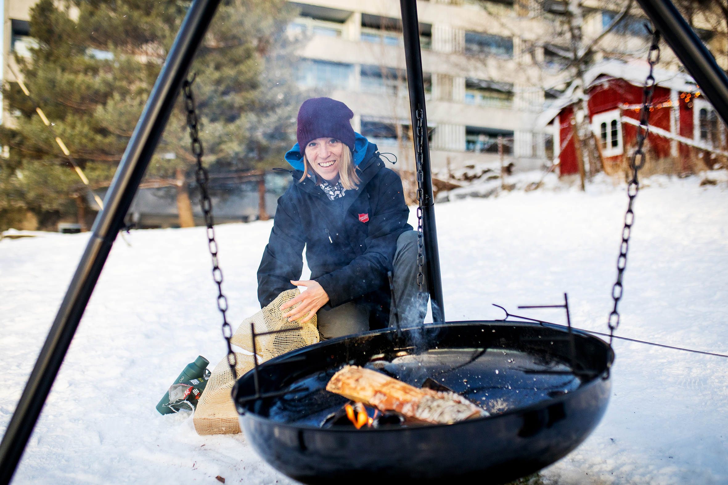 I Frelsesarmeen teltet på toppen av bakken kan man få en god prat og