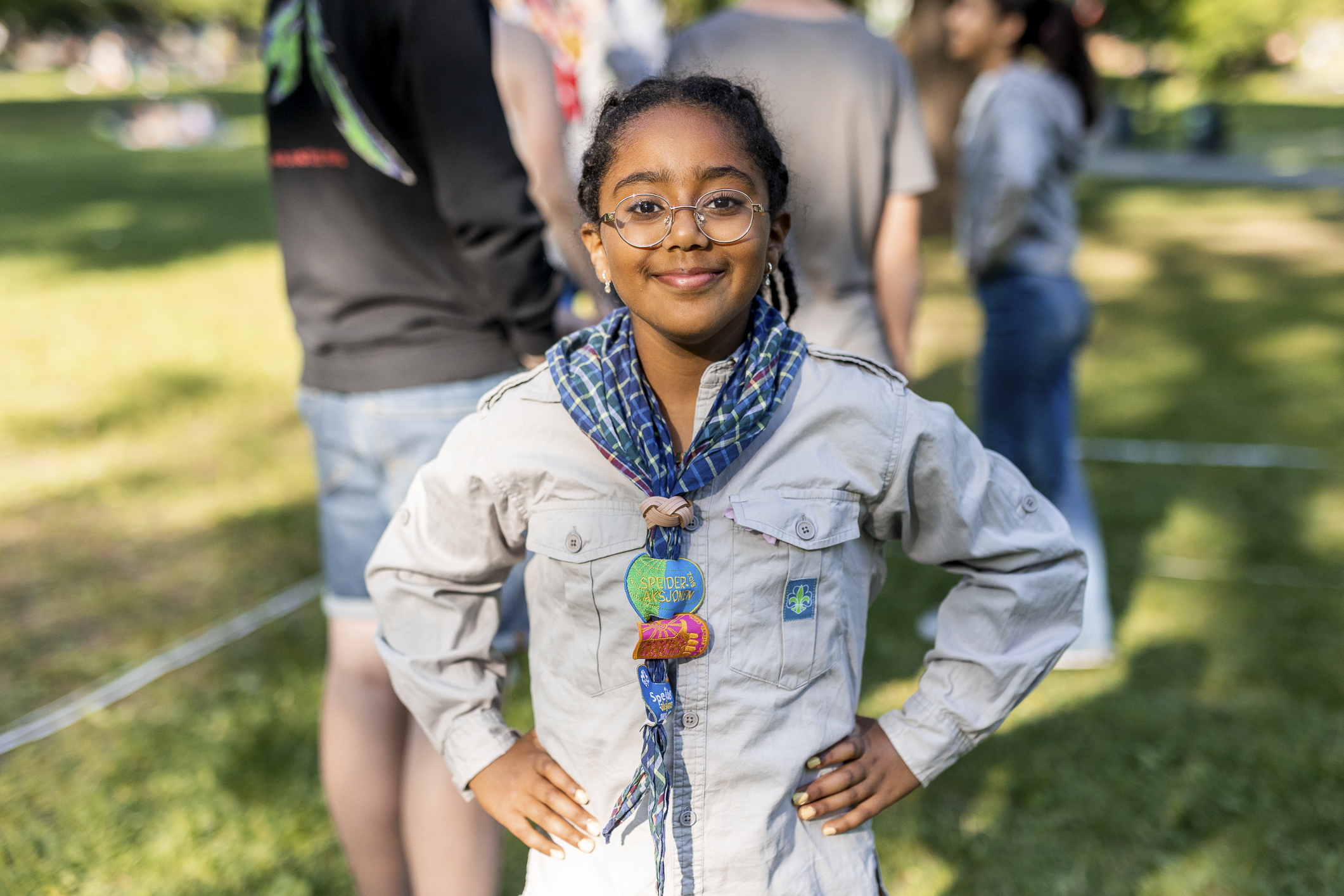 Bilde 2: Fornøyd og blid speiderjente.