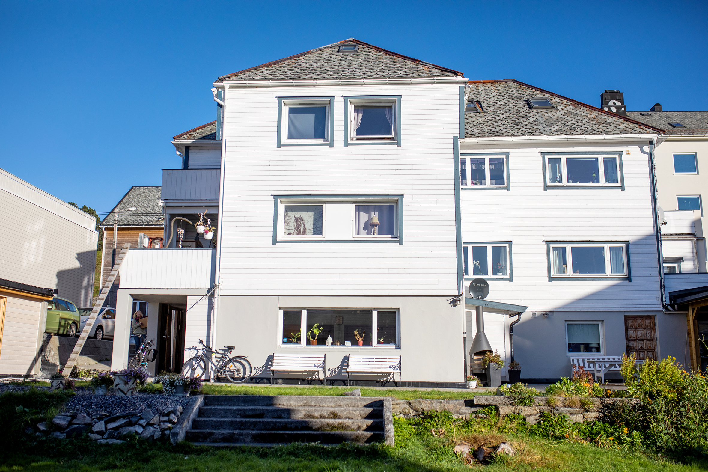 Huset til Varmestua. Daglig leder Åse Berg Grønvik.