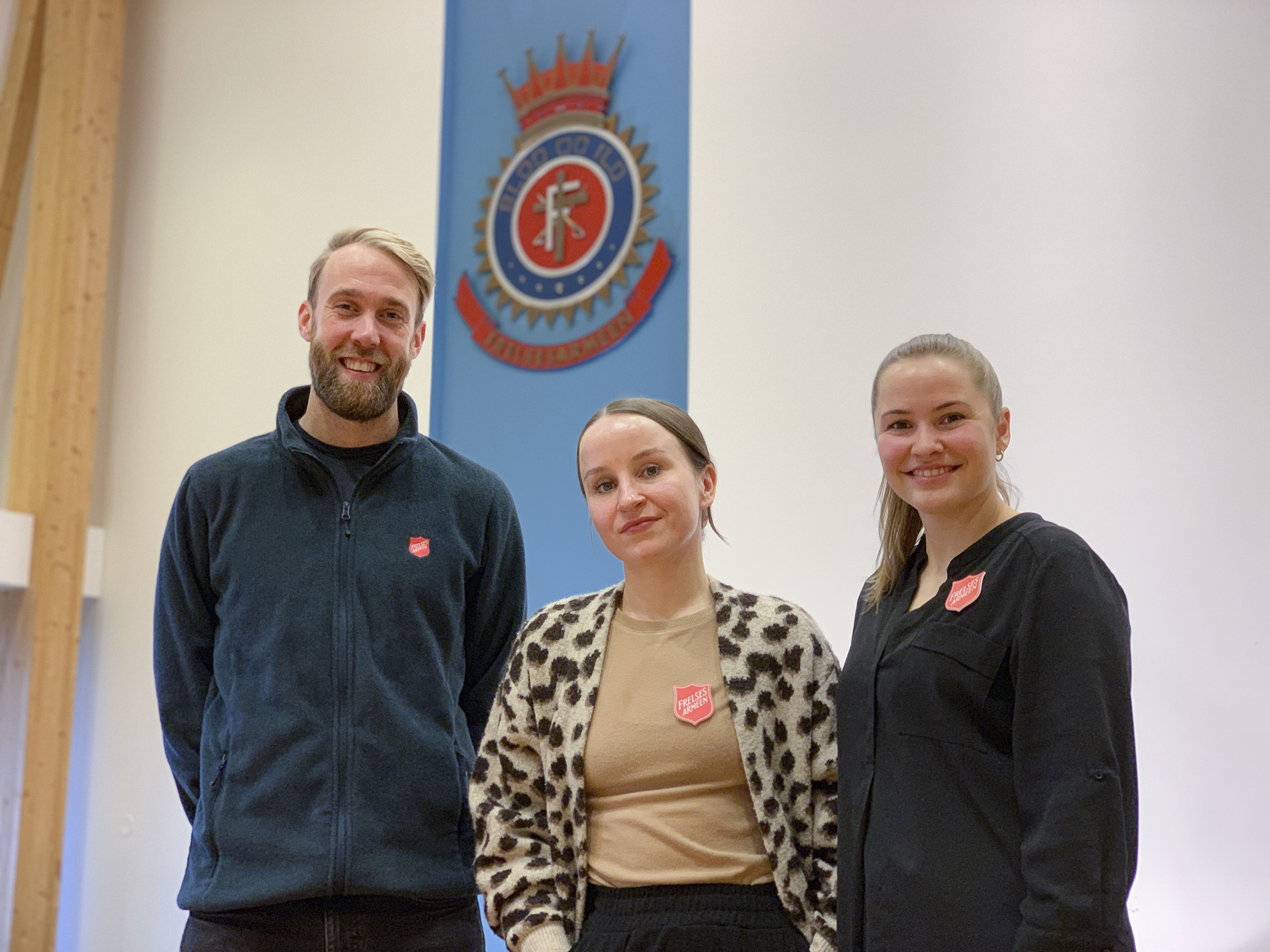 De ansatte i Frelsesarmeens barne- og familievern. Fra venstre: Bjørn Alexander Eriksen, Anna Monica Frøyen og Tina Hollum Halvorsen.