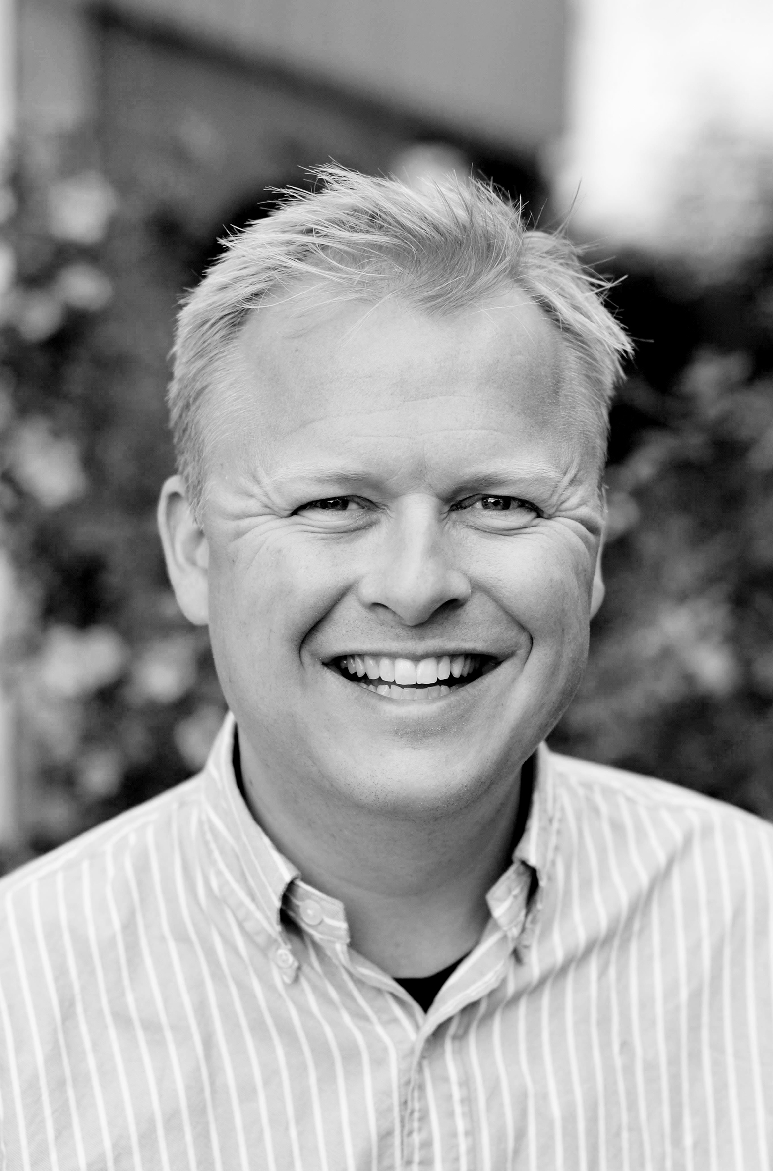 Portrettbilde i sort-hvitt av psykologspesialist Didrik Hægeland
