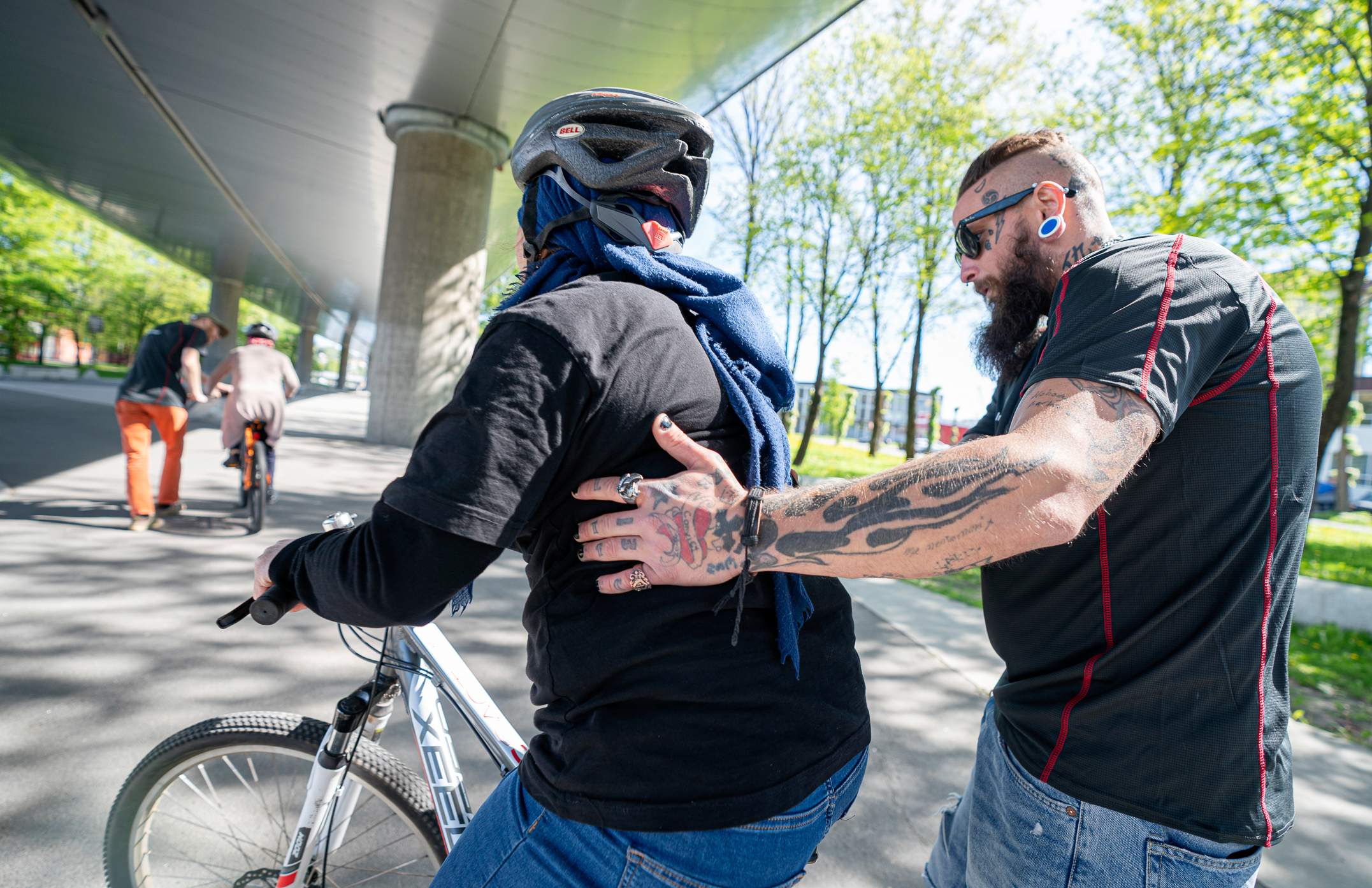 Sykkeldram 00374beh Bilder Som Berører