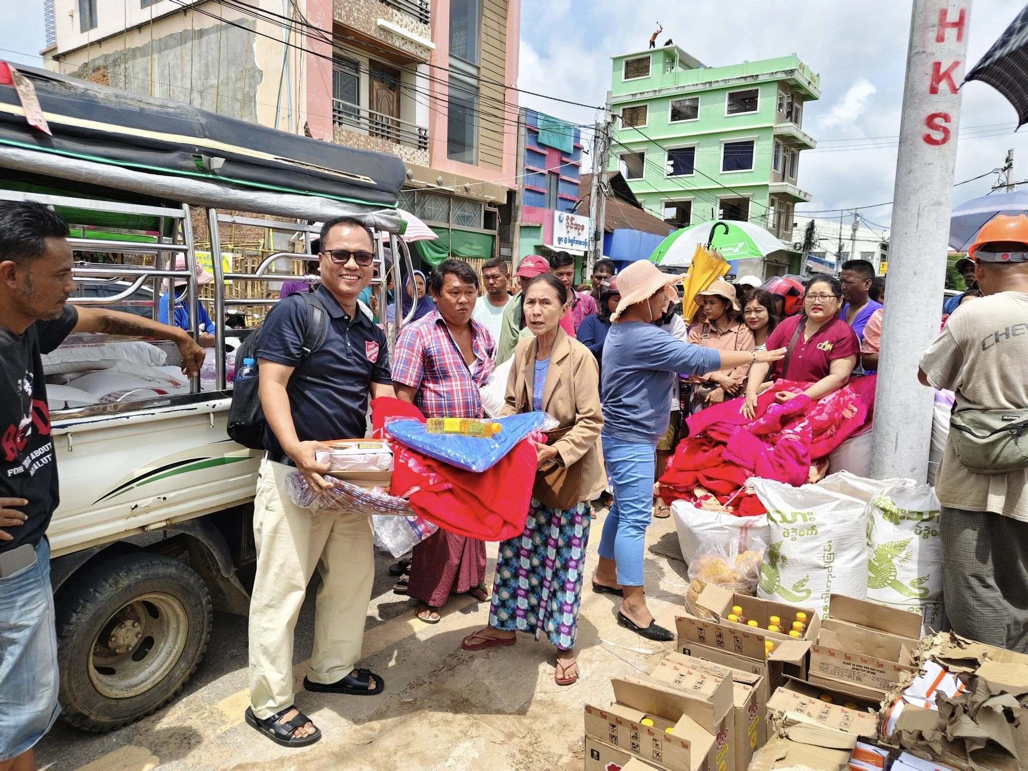 Myanmar earthquake response 1