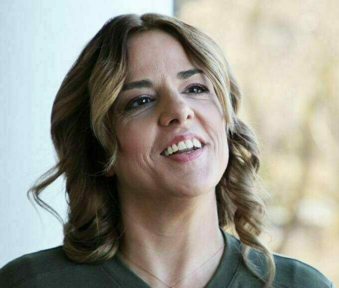 Portrettbilder av Tania Michelet og Elisabeth Henne