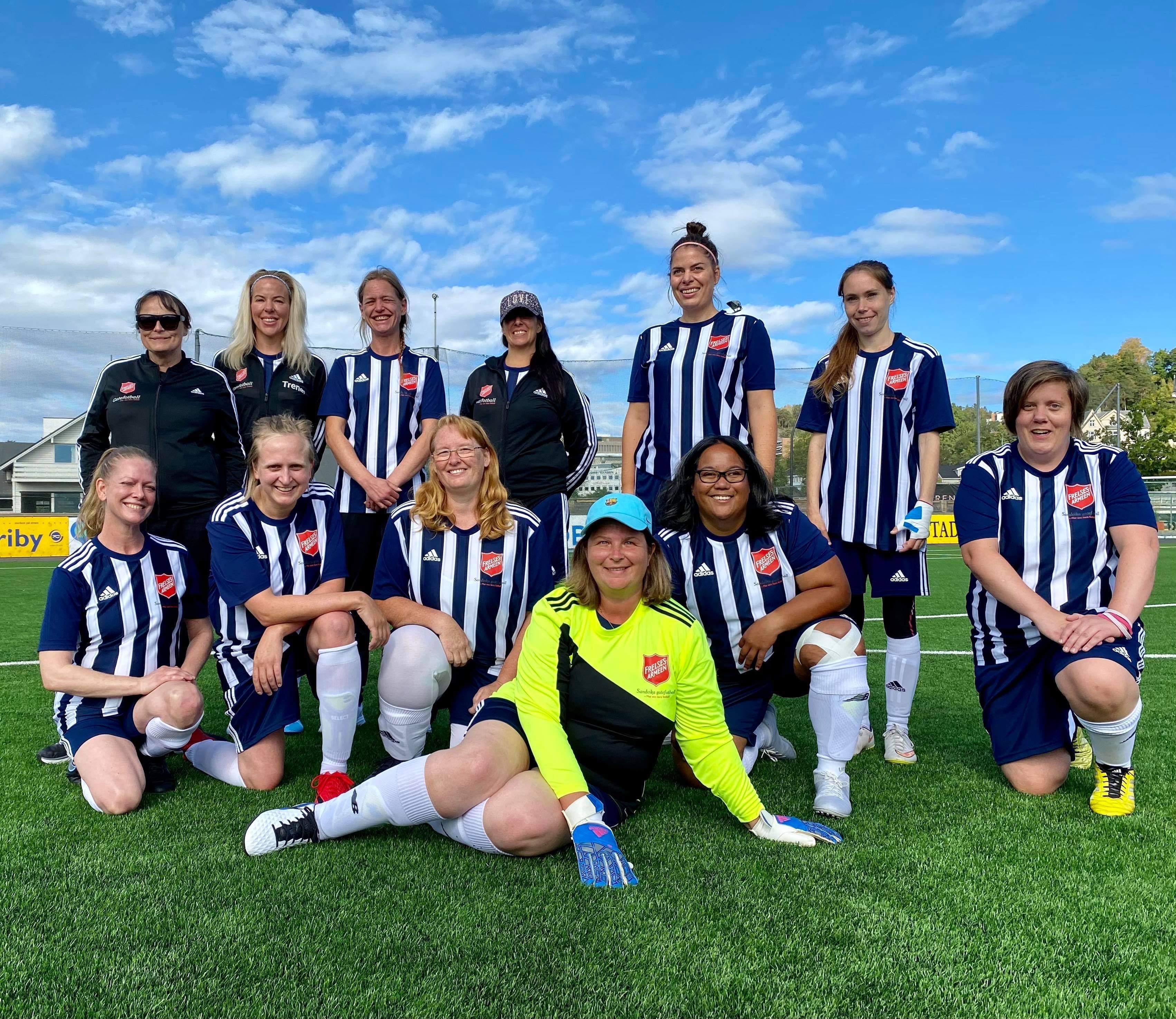 Stedet Sandvika gatefotball damelag