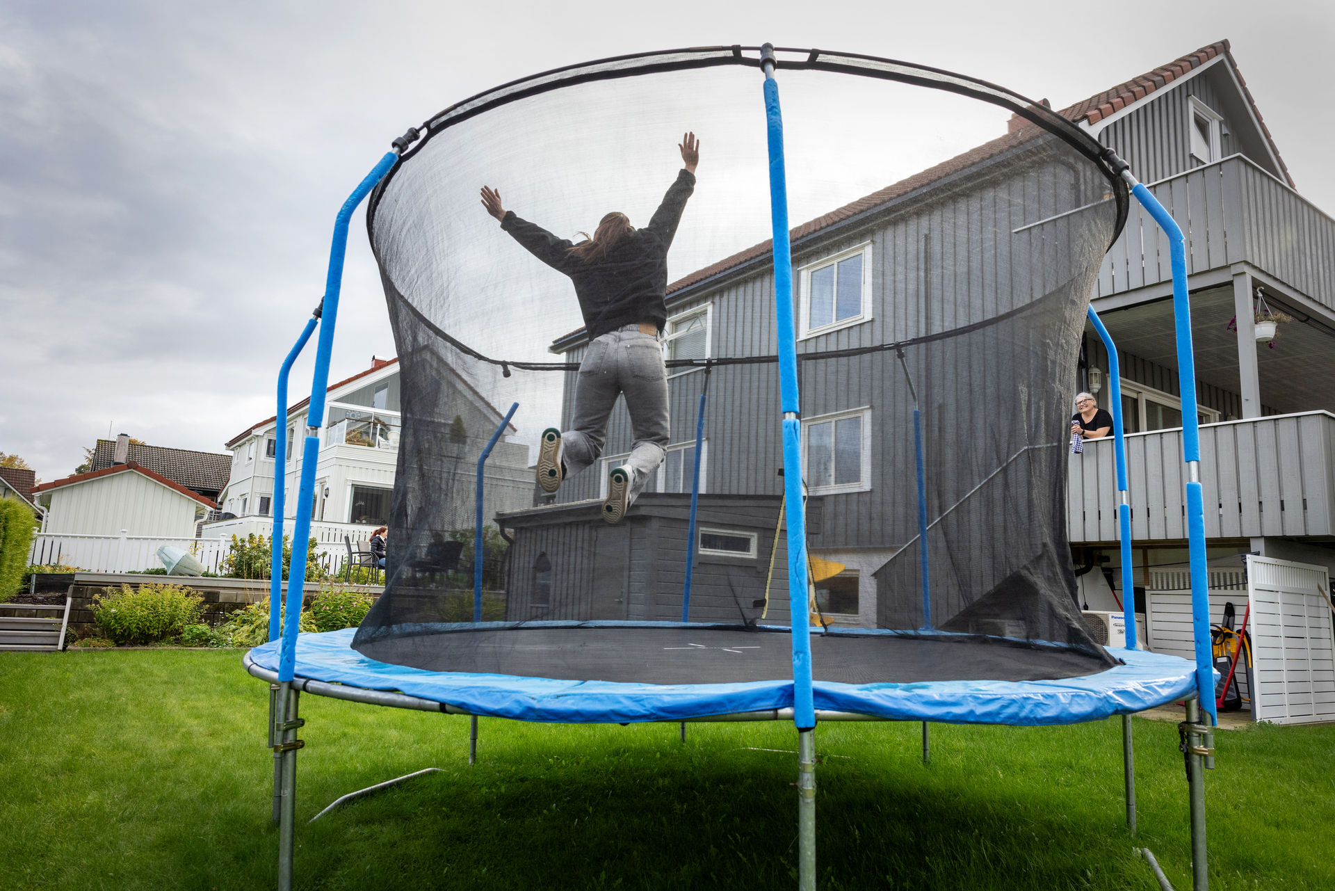 Foto: Bilder av hus og hage.