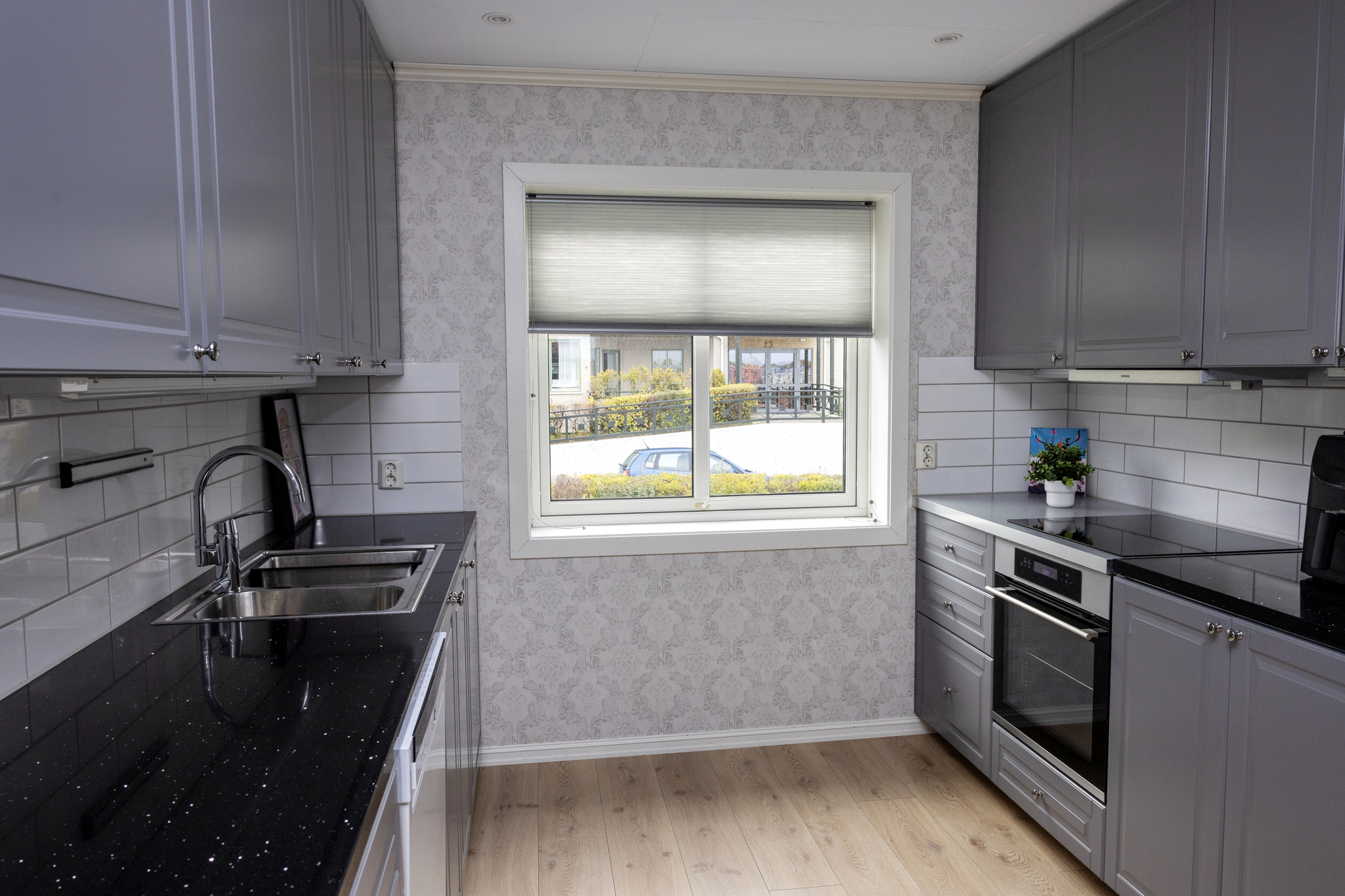 Diverse bilder inne på Bjørkhagen.