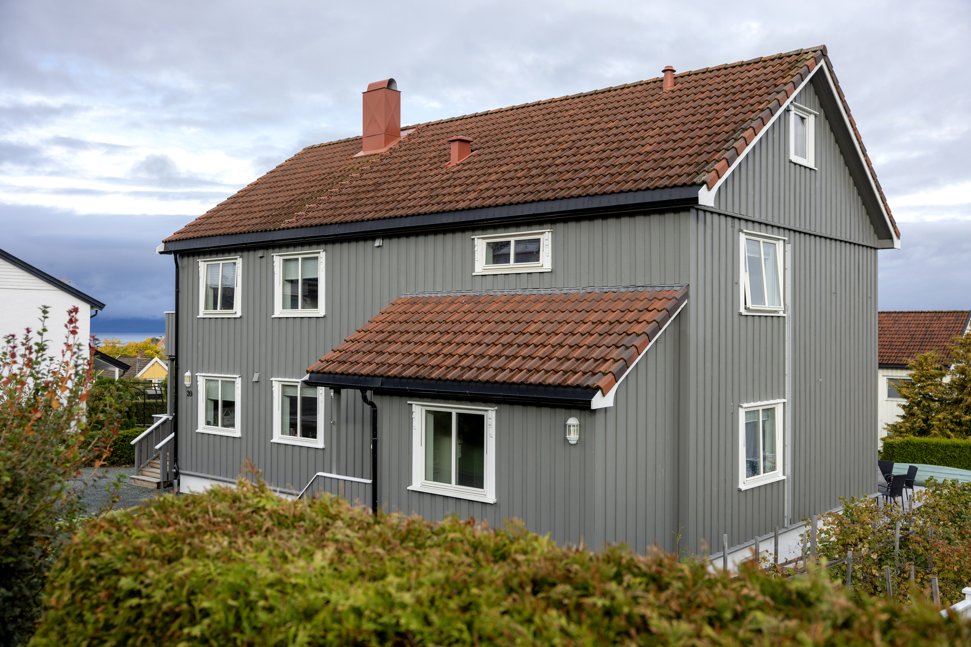 Foto: Bilder av hus og hage.