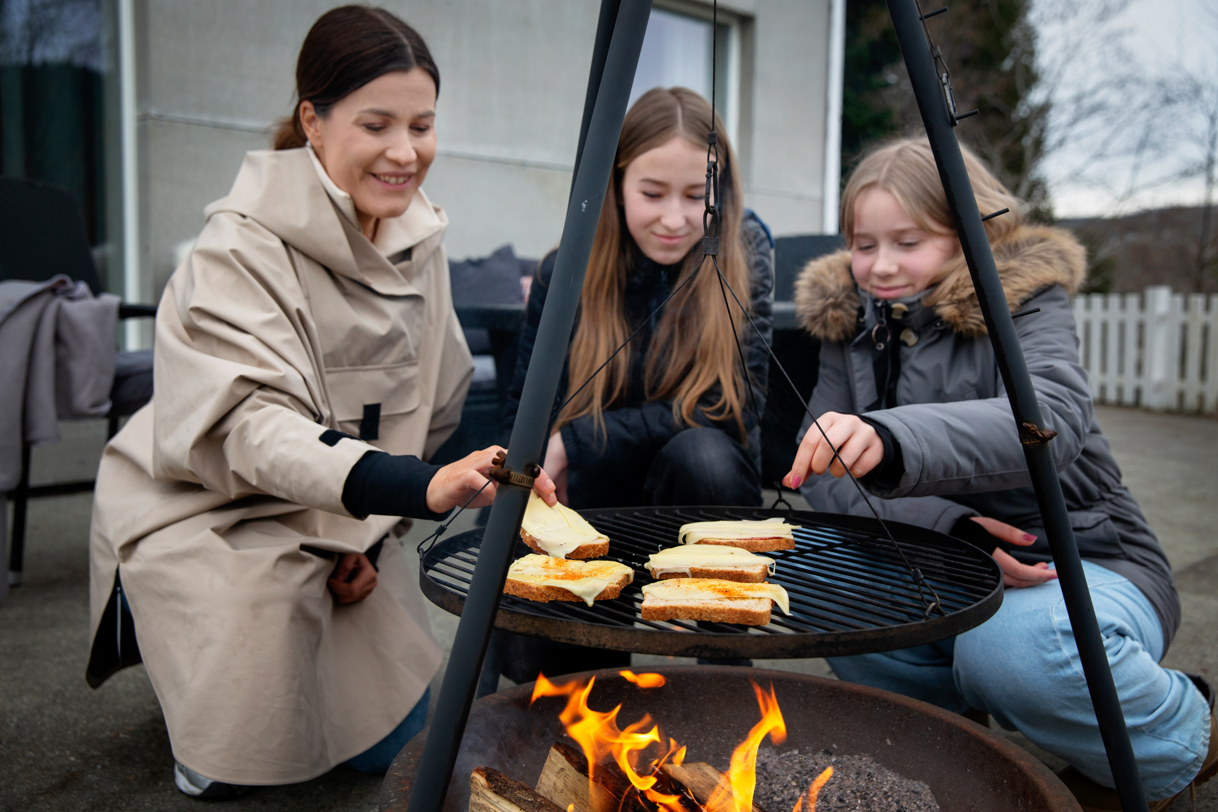 Bilder av hage og hus Eikebo