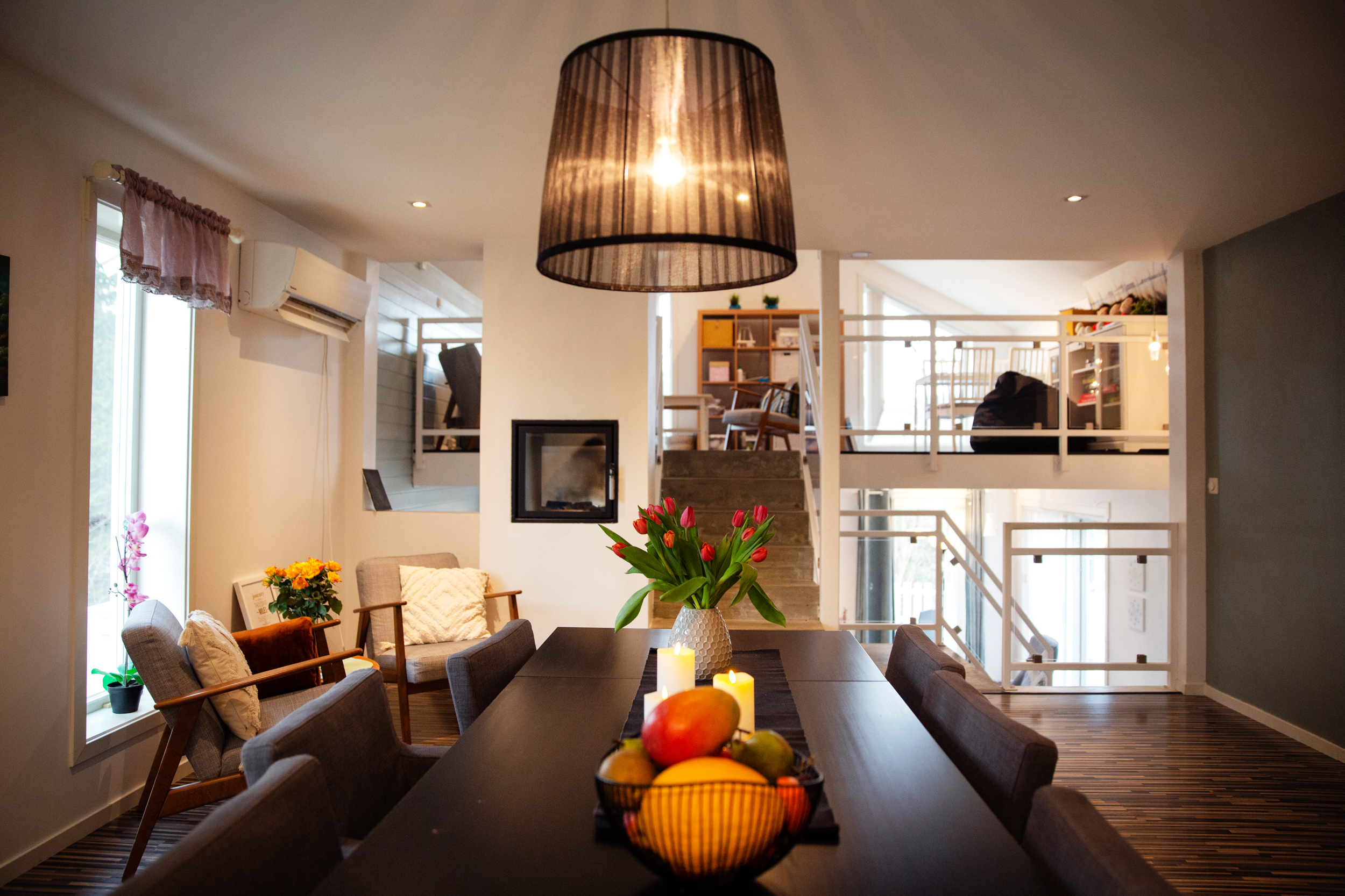 Diverse bilder inne på Eikebo.