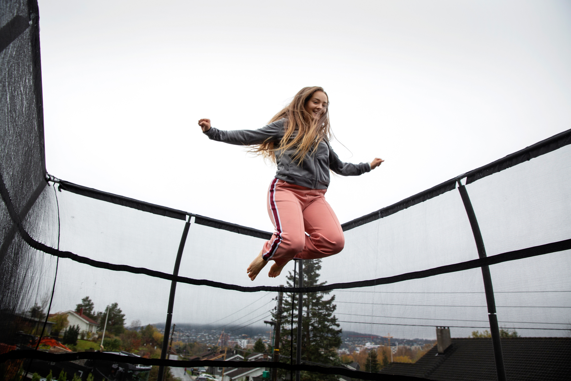 Fire bilder som viser Sørumterrassen fra utsiden.