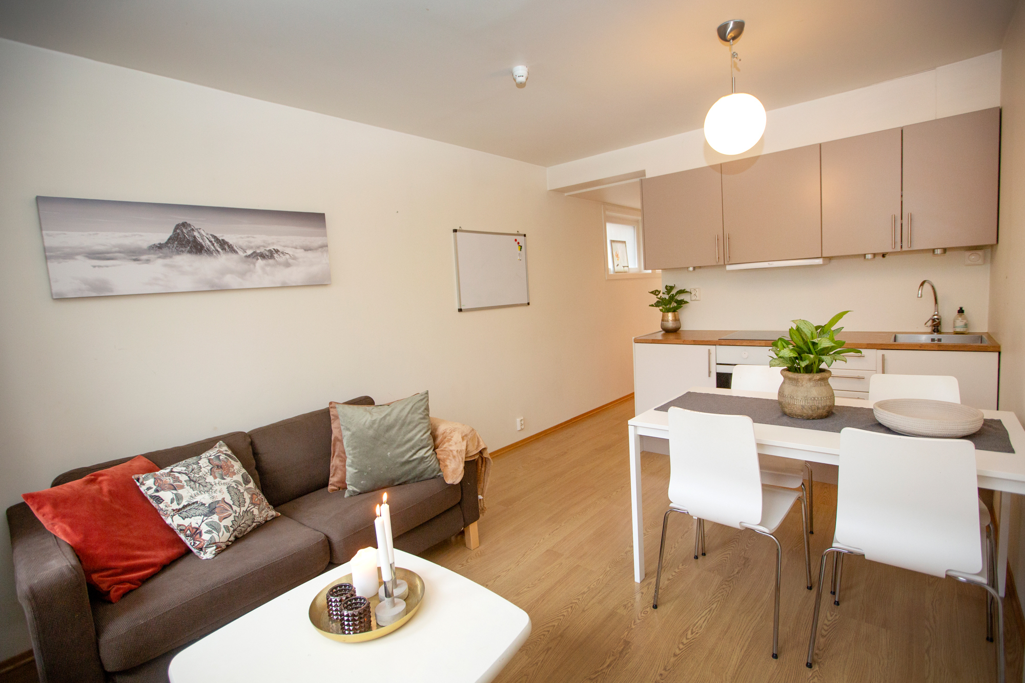 Solgløtt Bolstadhagen 61 0974