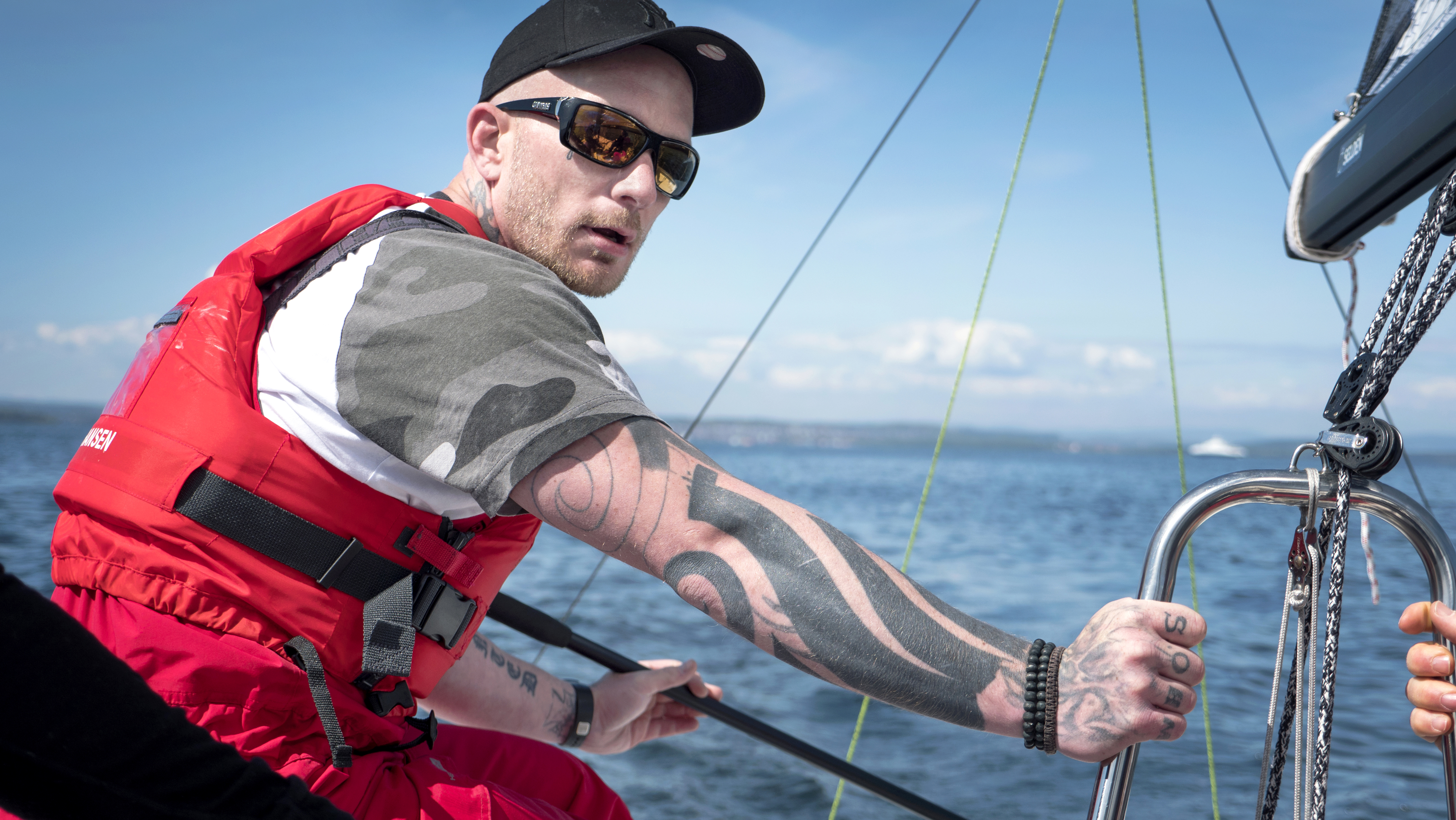 Undervisning i regattaseiling for mennesker med rus-/psykiatribakgrunn. Rusfritt miljø.
