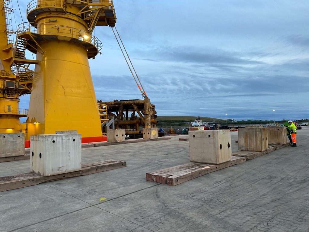 Deepocean lift1