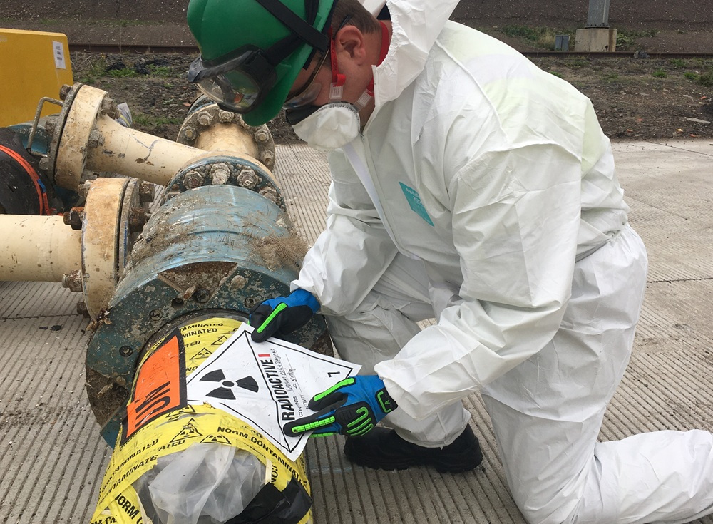 Dangerous goods at sea radiocative