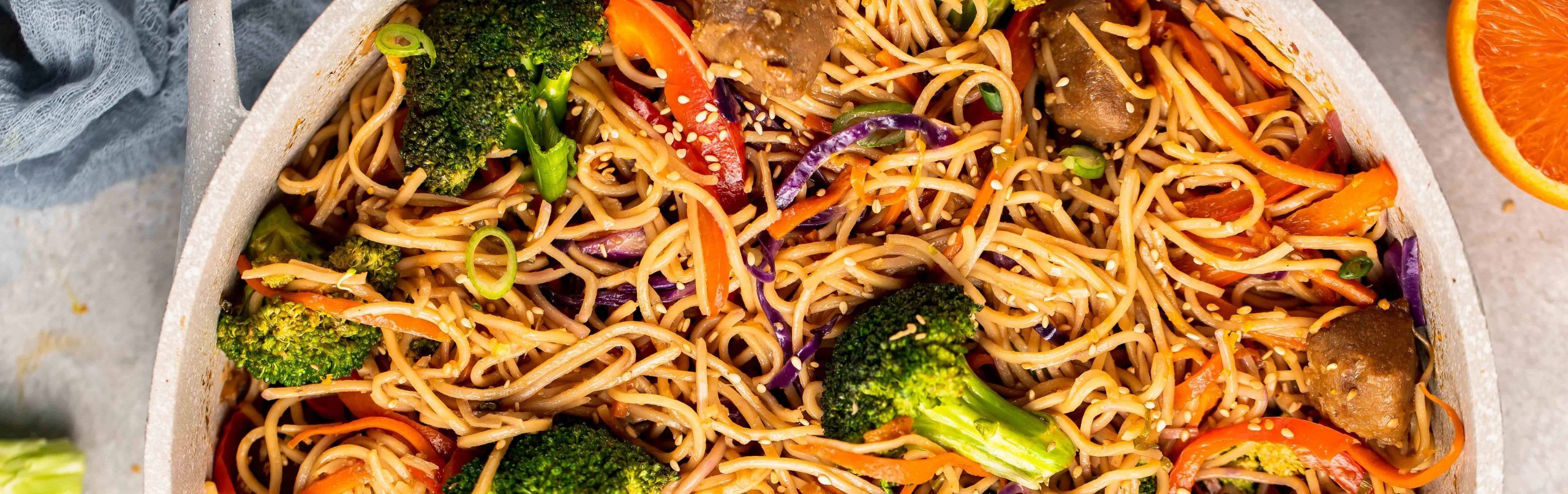 MÌ “BÒ” XÀO CAM GỪNG
