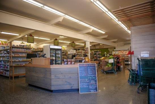 Groecery store Orcas