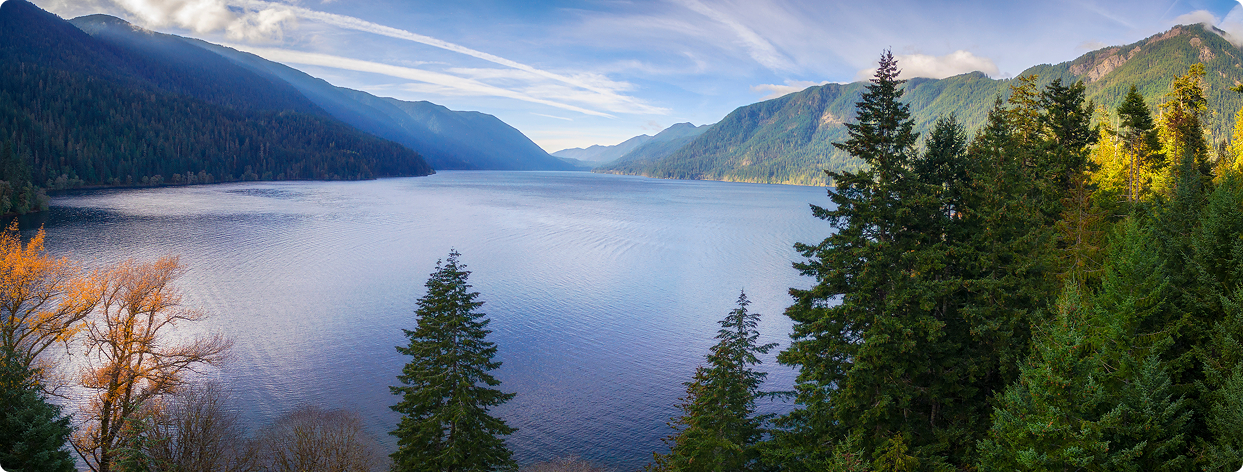 Washington lake and mountains