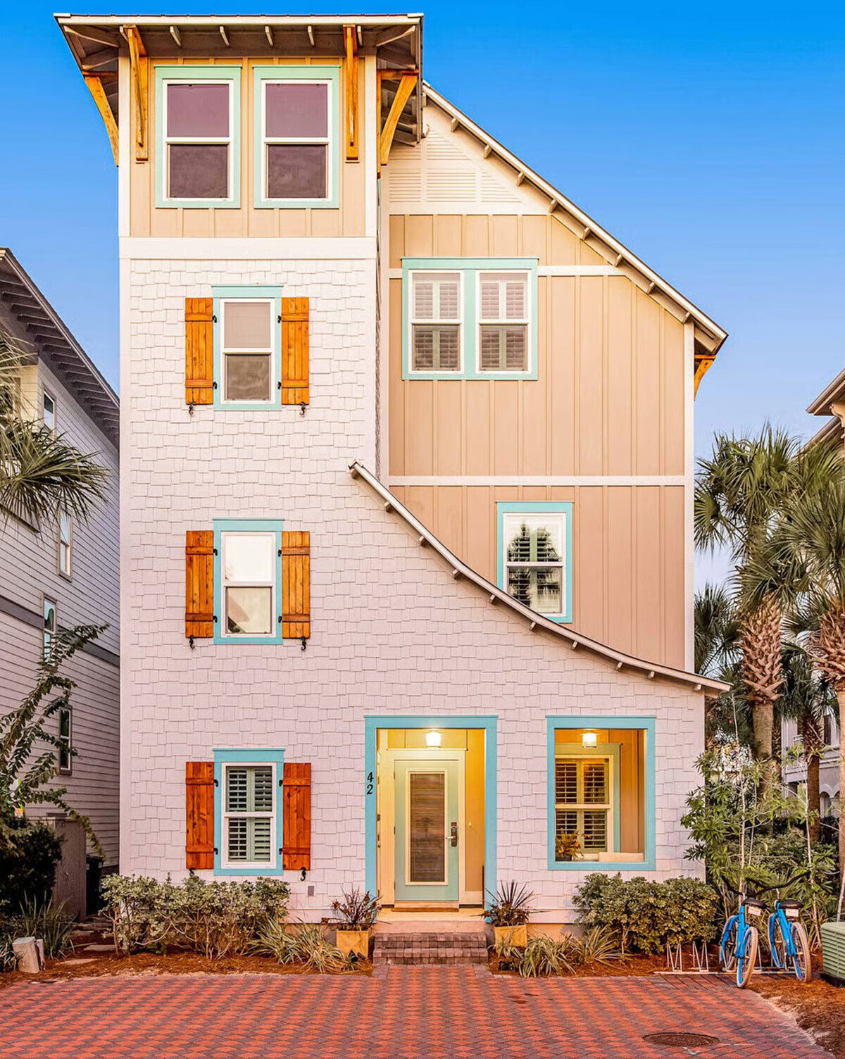 Vacation home by the beach