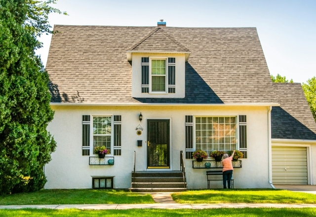 Home Insurance 320x220