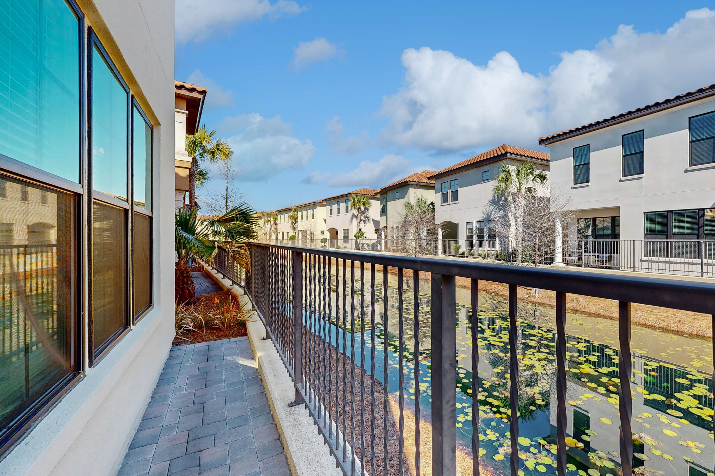 source-d33266ba1dc69b3e2a57a9a612fb6ff51c855981.jpg