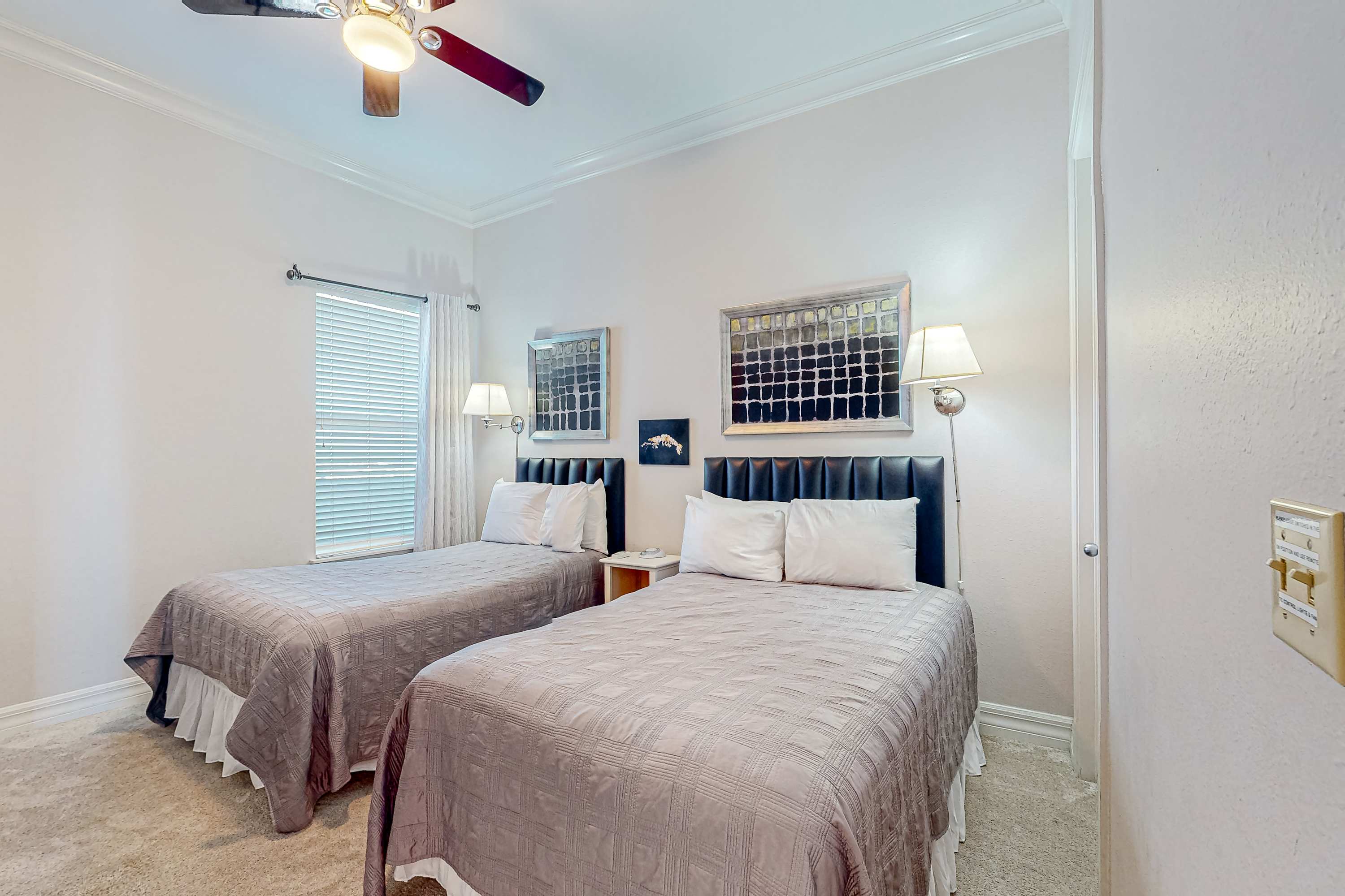 large-38f47ad7cb904d44f66d7c4deb8ea8a7728e23ea.jpg