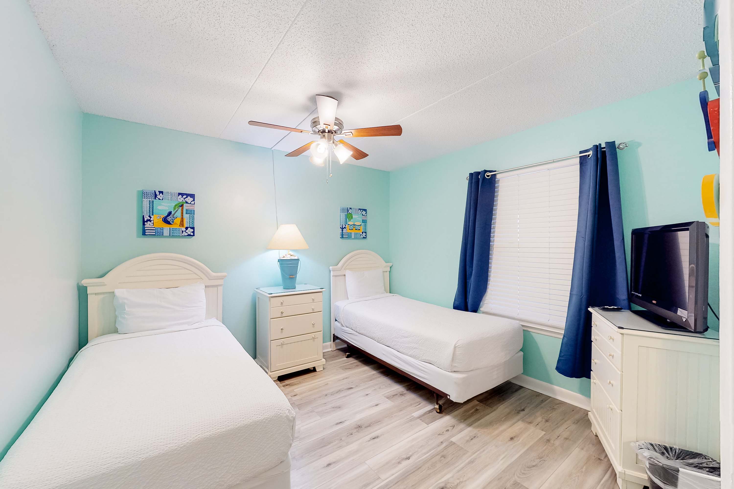 large-feb1bea77c135cd5f93e52bdb139dc0e448c317d.jpg