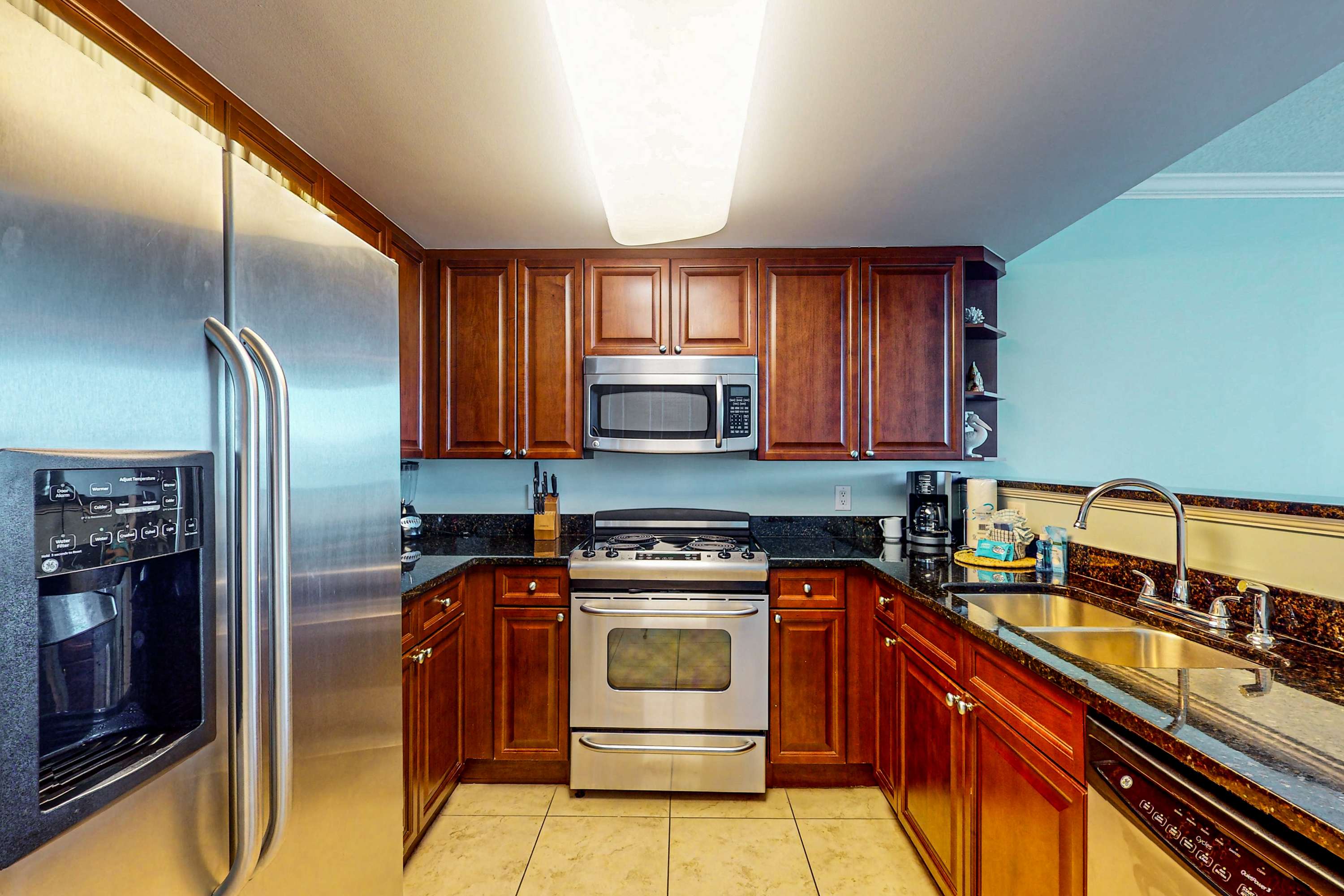 large-f84cc7de02a20bea3560ba0568ce5eef7dd3267d.jpg