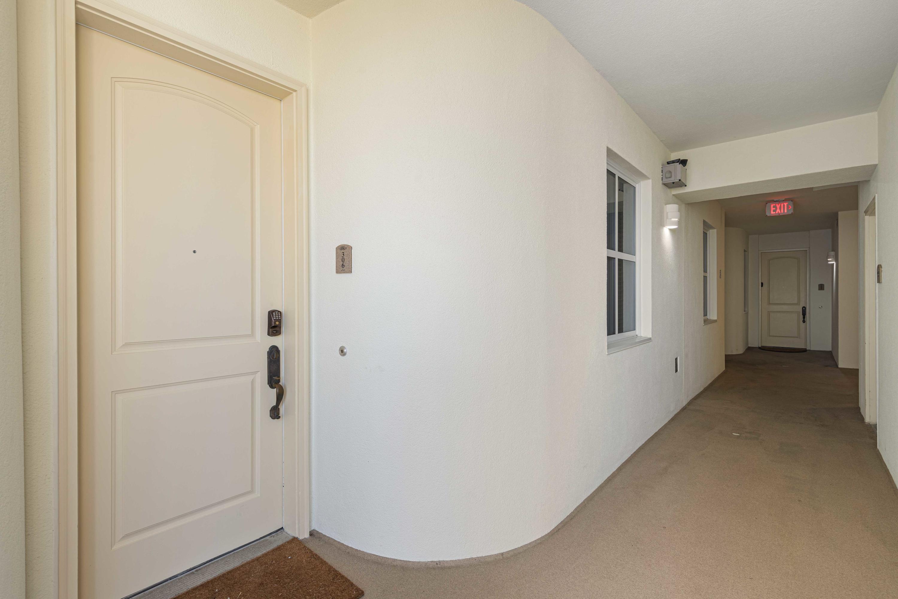 large-b2303580eebd662014a8747aa3cfbd53272d69a5.jpg