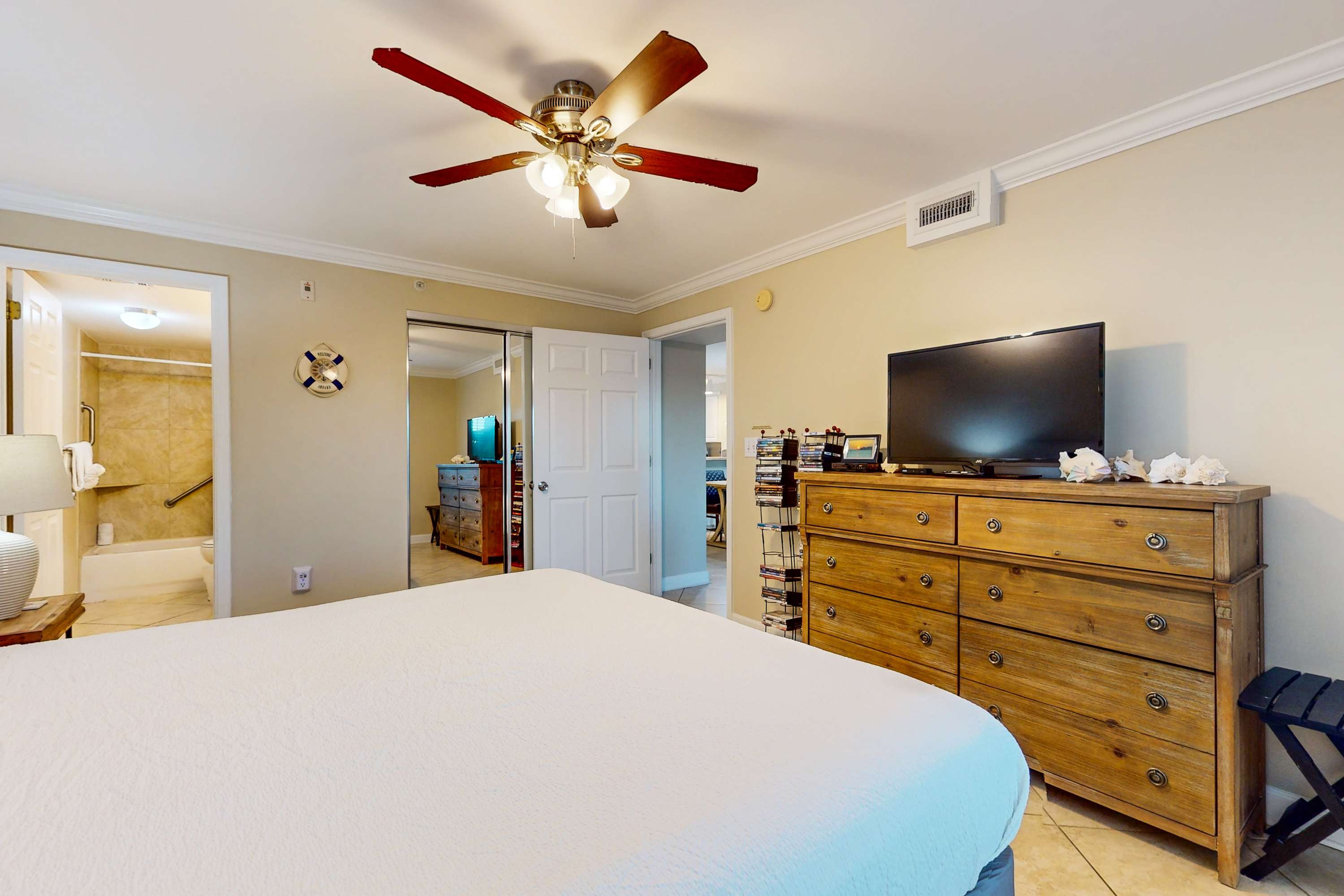 large-3e18c36d4bd17aa8c2db70bcb8d4b84fc956a7be.jpg
