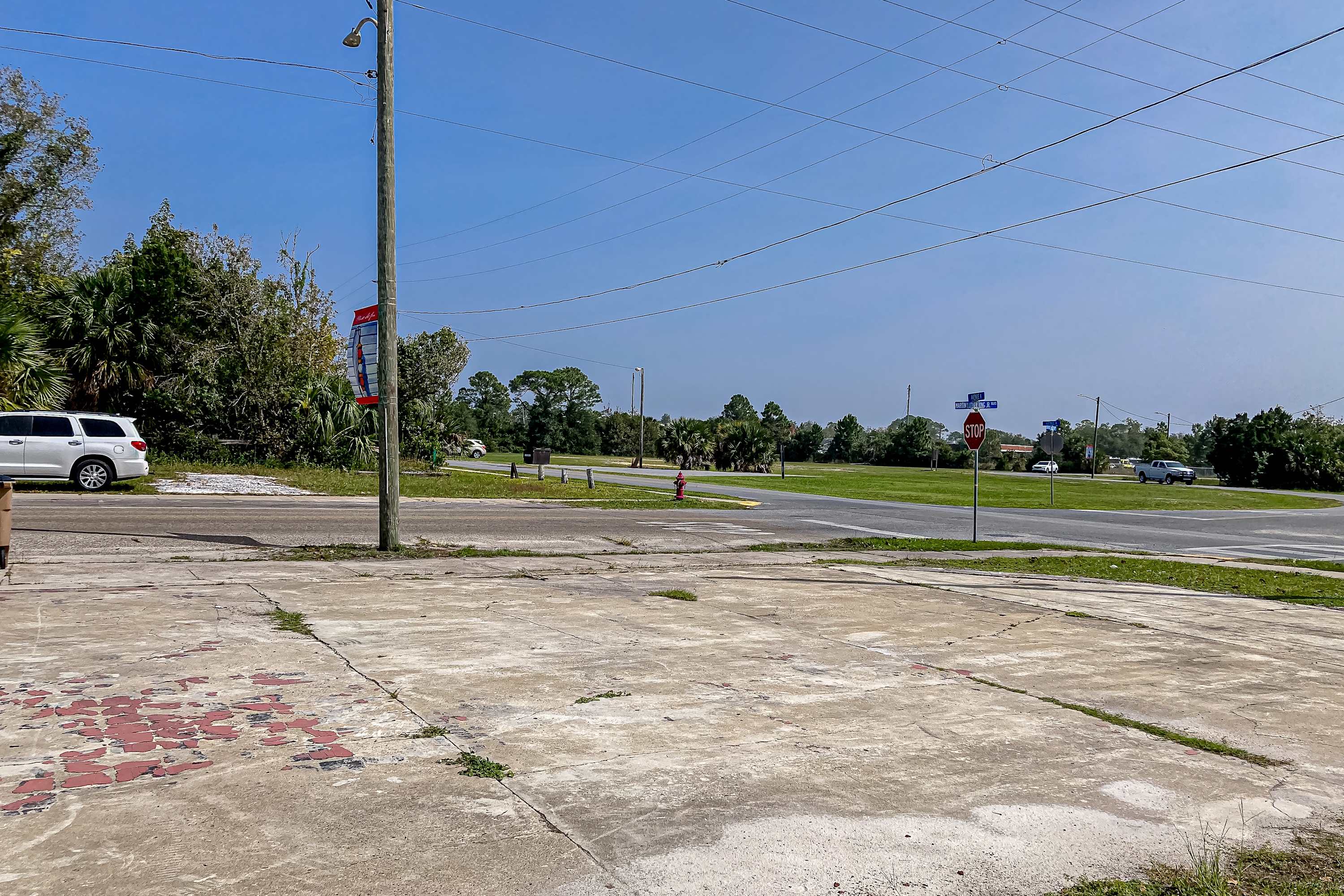 large-c465fe31bf1310ea0f1e7ad508ca775d46e78533.jpg