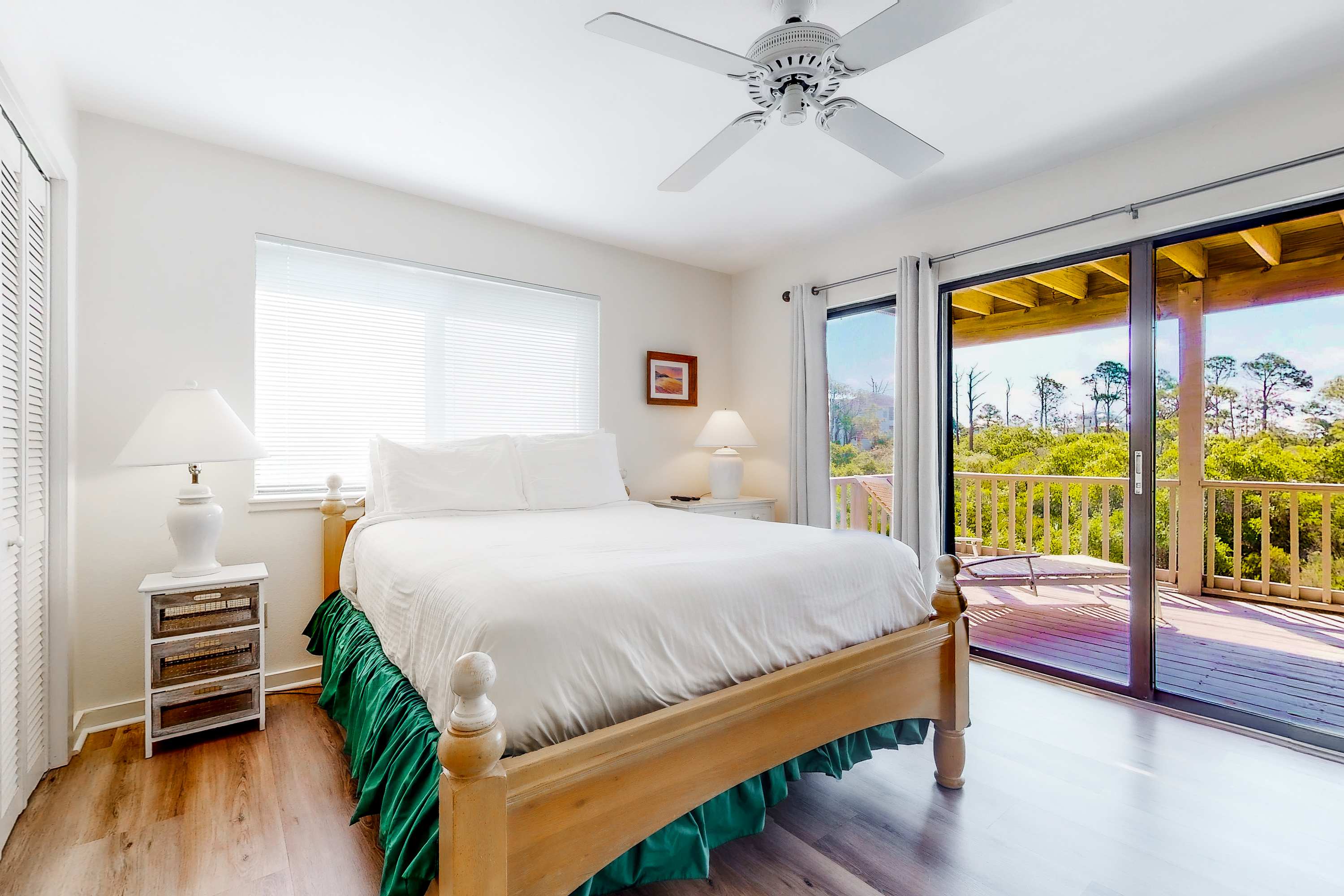 large-078af0258067ec0e85f75dc8572bee576da7de18.jpg