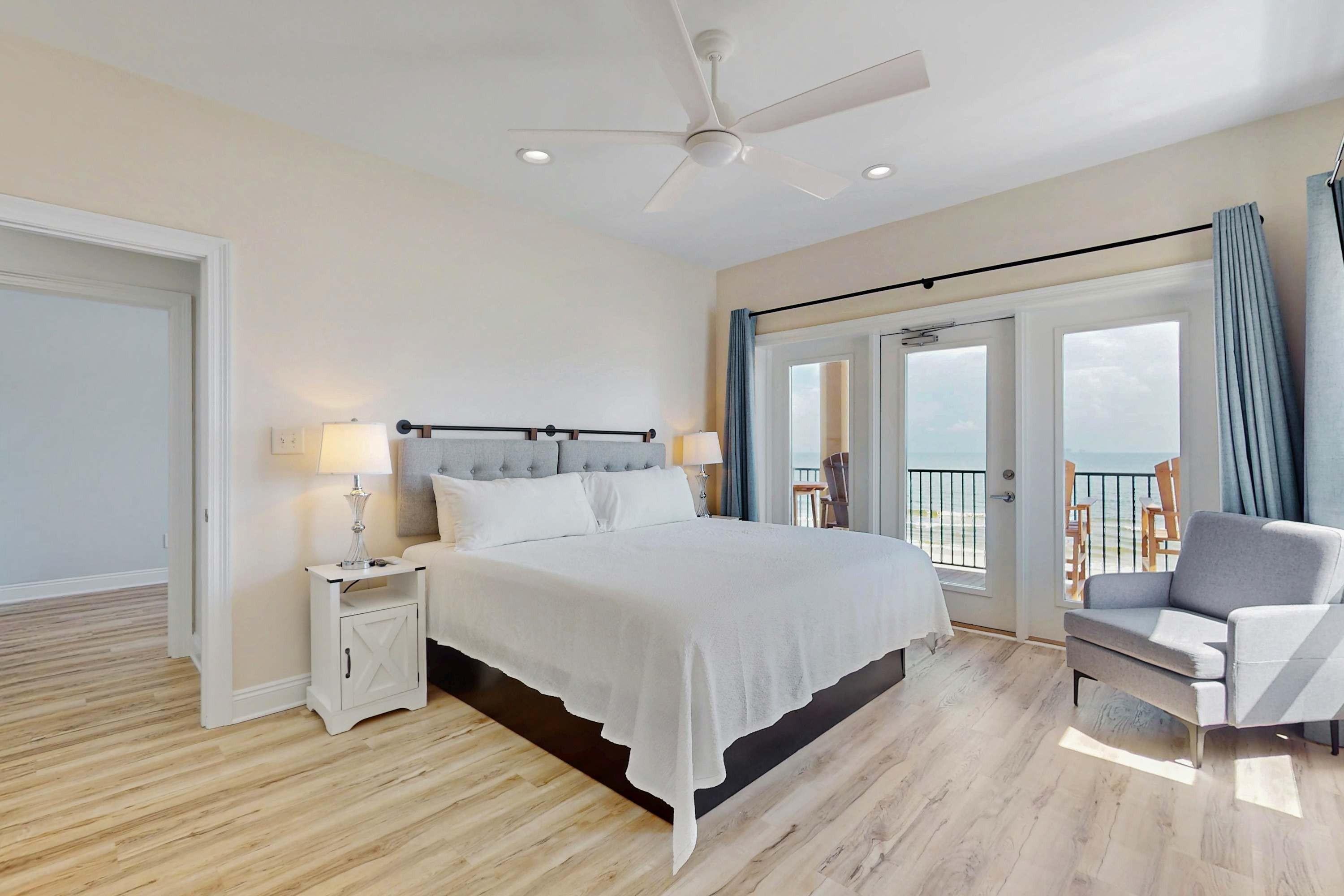 2nd floor beachfront bedroom