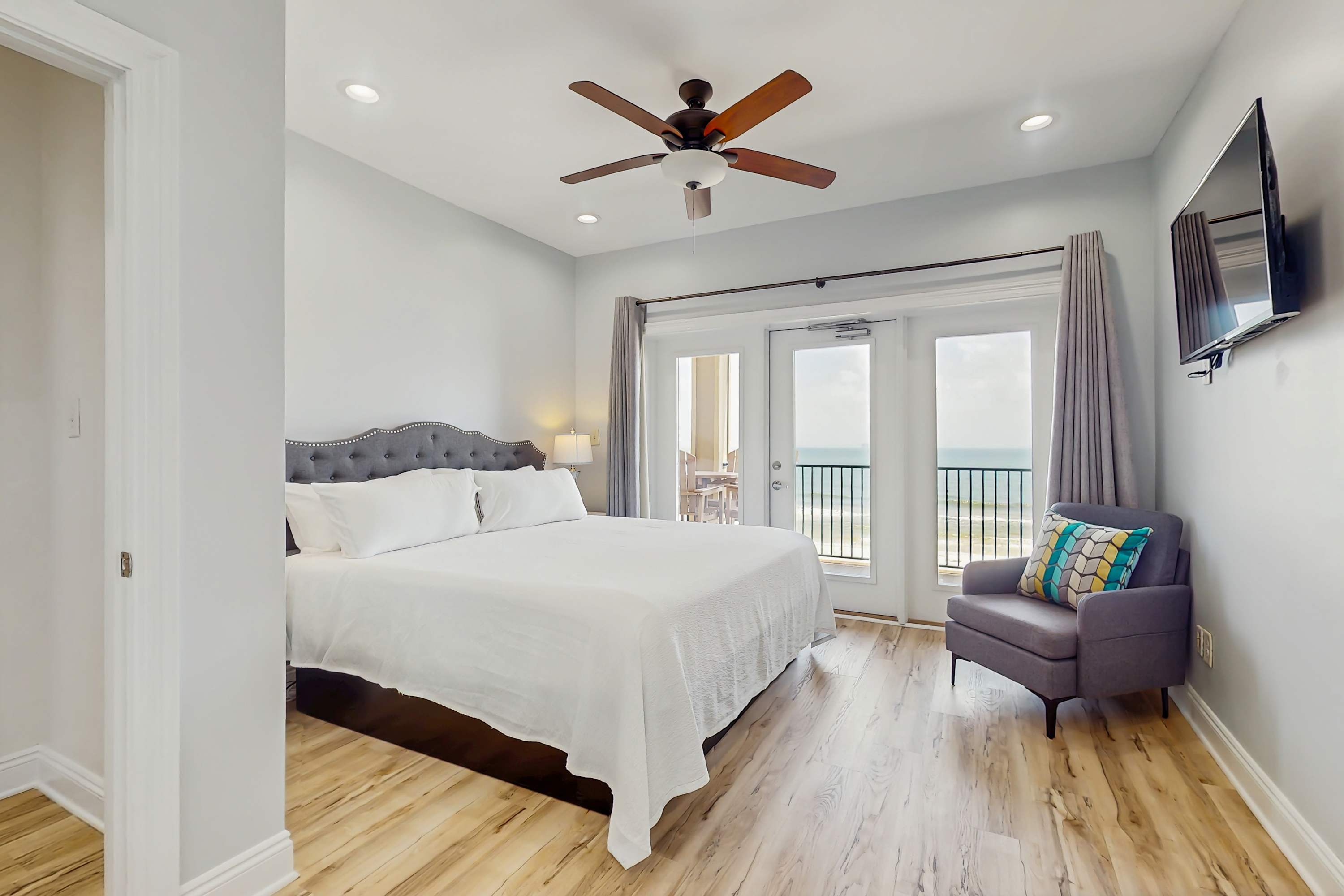 2nd floor beachfront bedroom