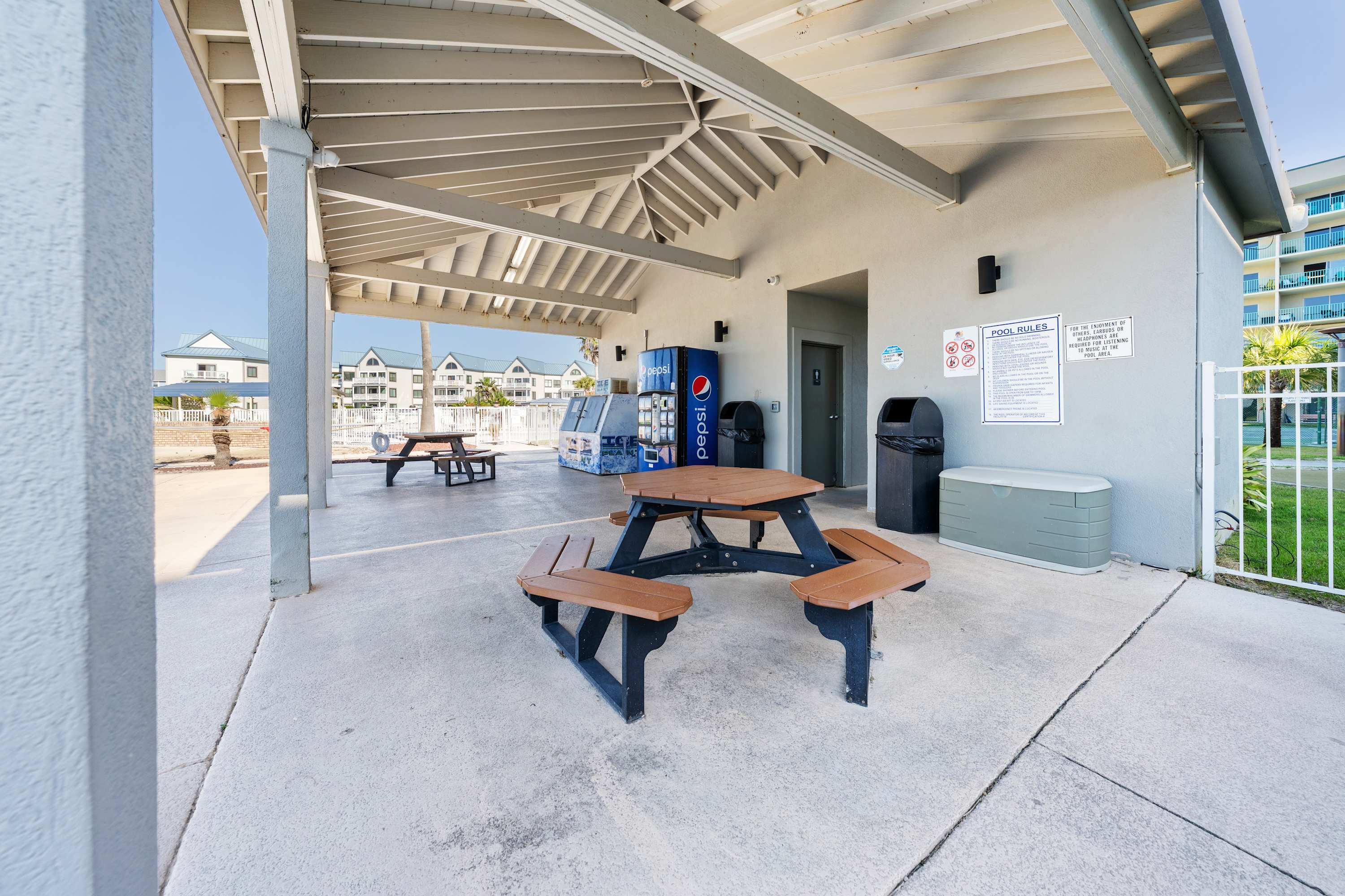 source-b42c481263aadfb63aaadddb6a17f7ee0536abd7.jpg