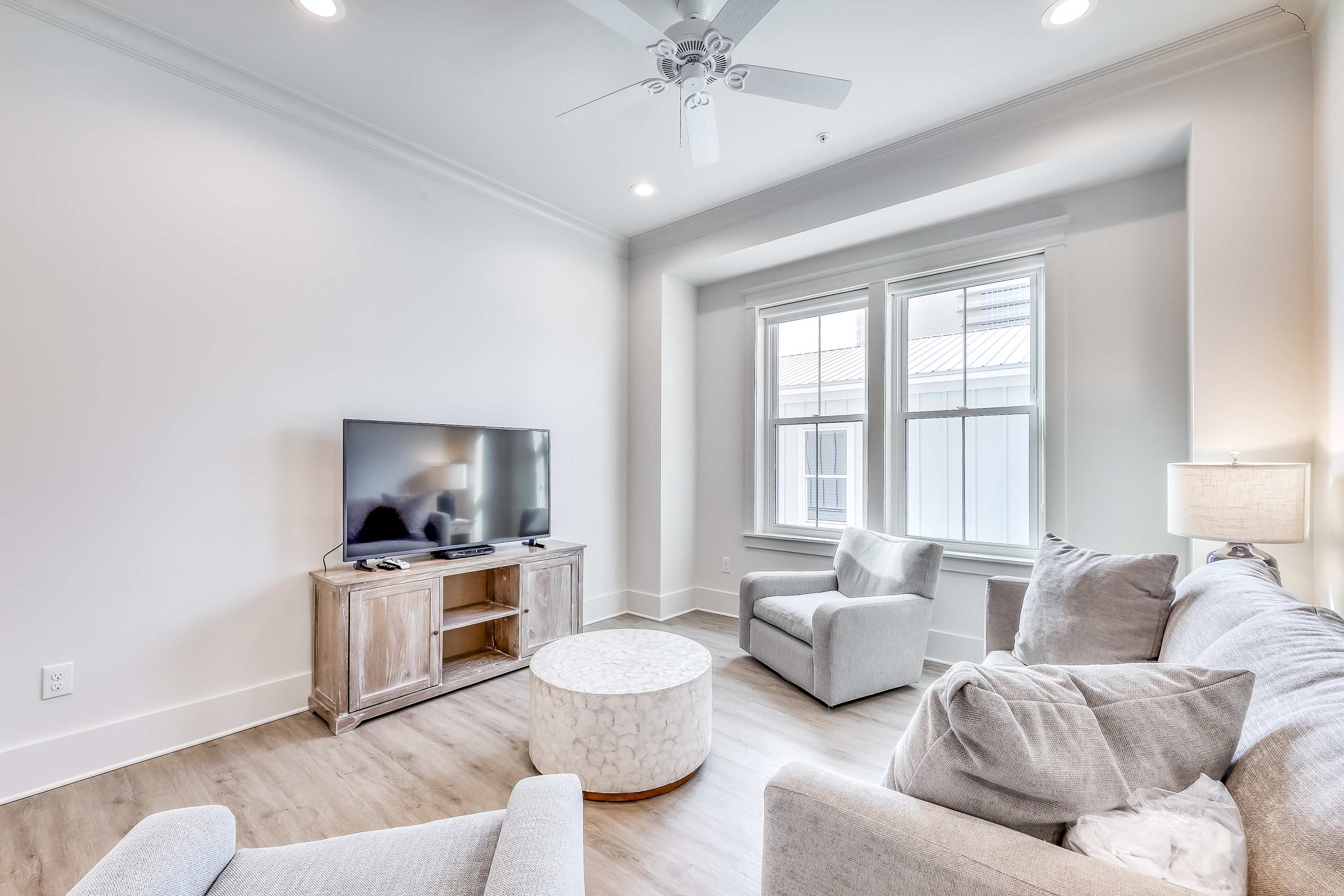 source-e51669ab1c070f936bdd61d5c768b9d13676783f.jpg