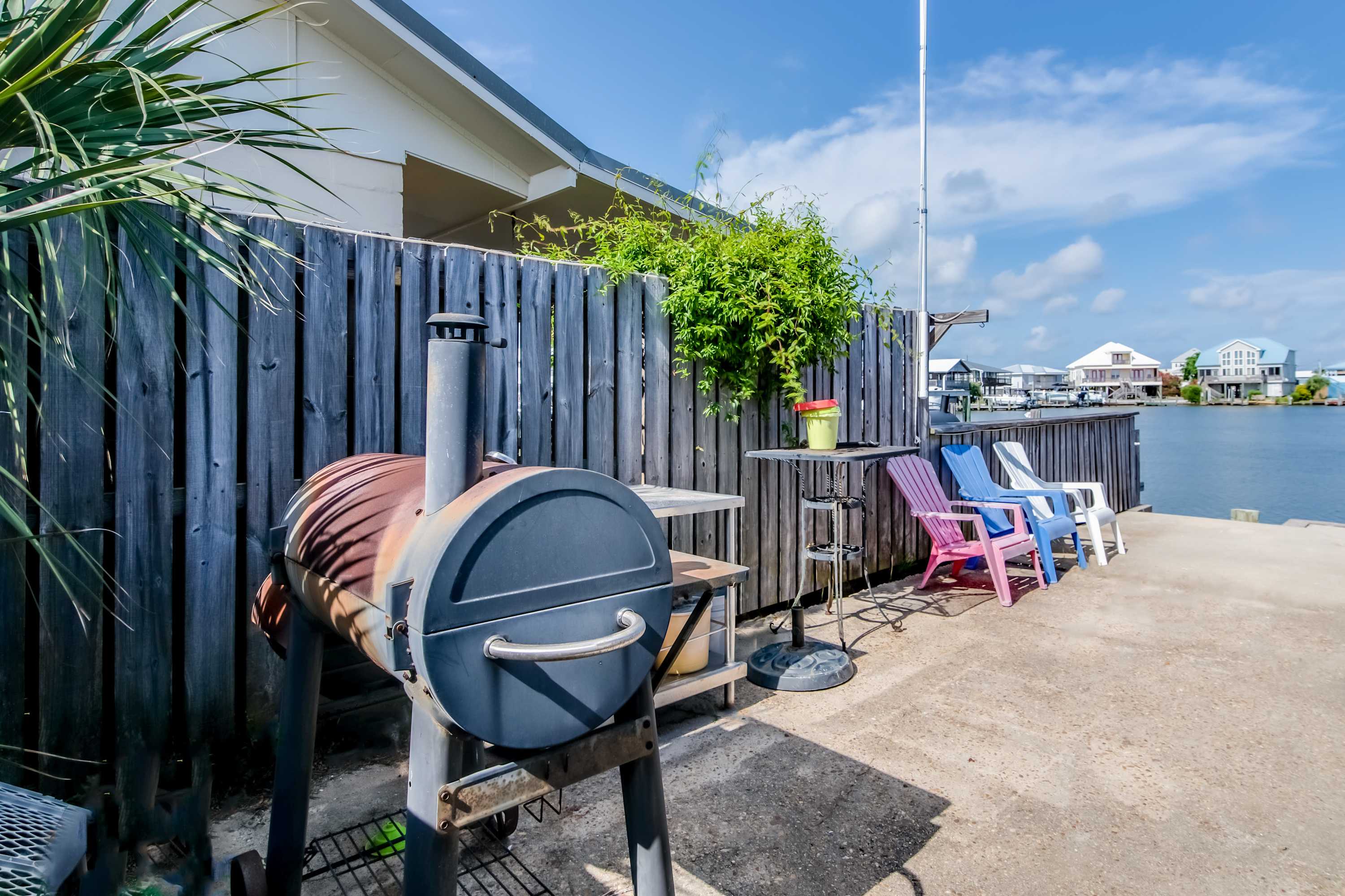 source-002db8ba1de2b78439c6ec761cc1a0c50f6bd0bd.jpg