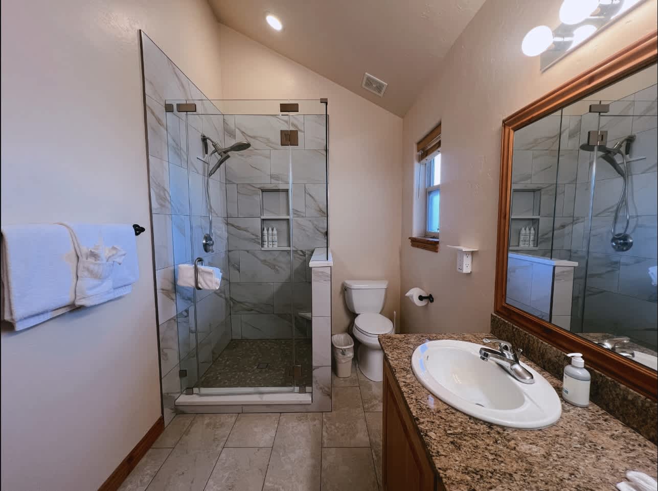 large-945985d91c44e39b7e8d9dfbbac3db42287a6764.jpg