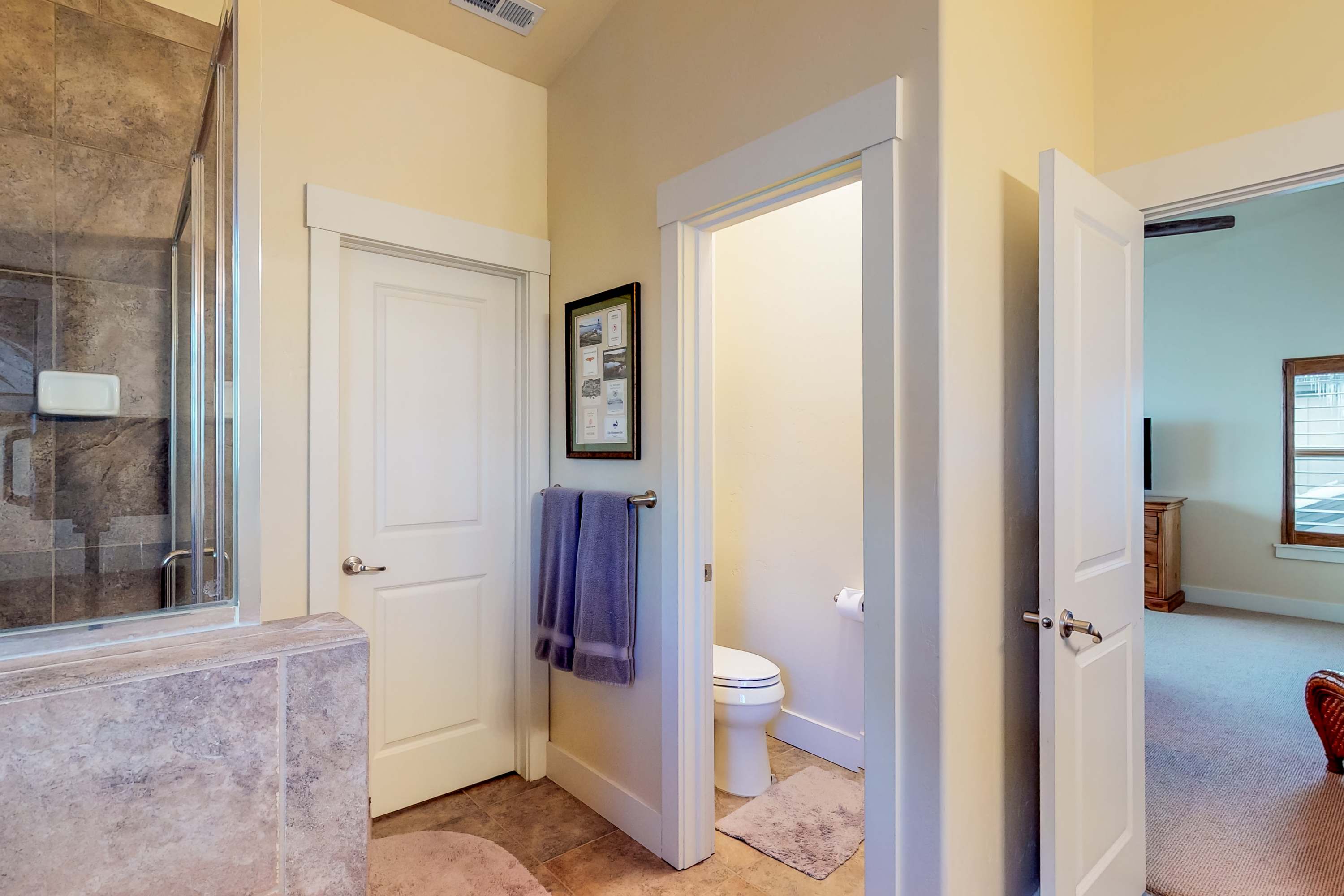 large-aab3cfc4221e6bc0335364d5cbfe69e232f77517.jpg